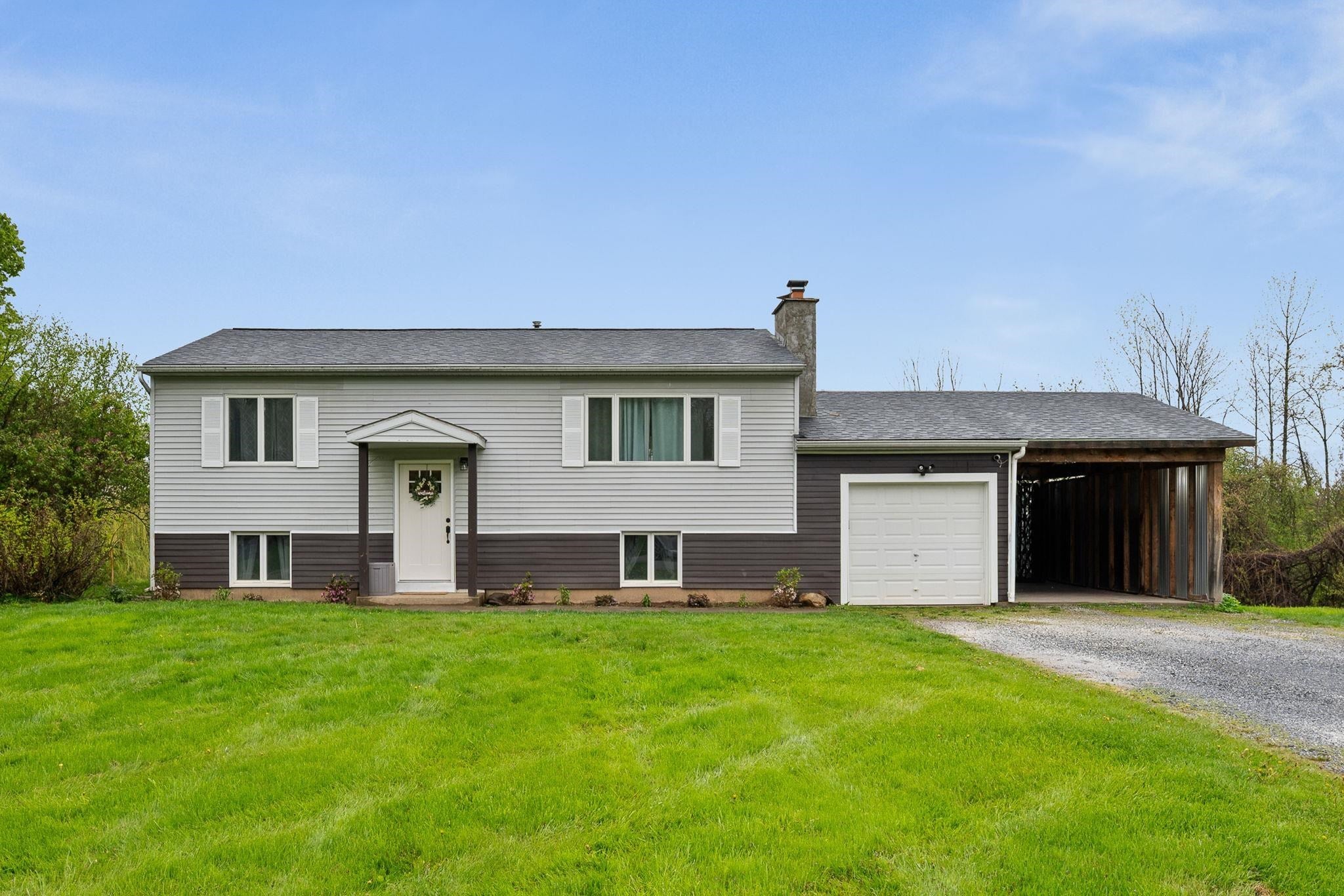 263 Lynrick Acres — photo