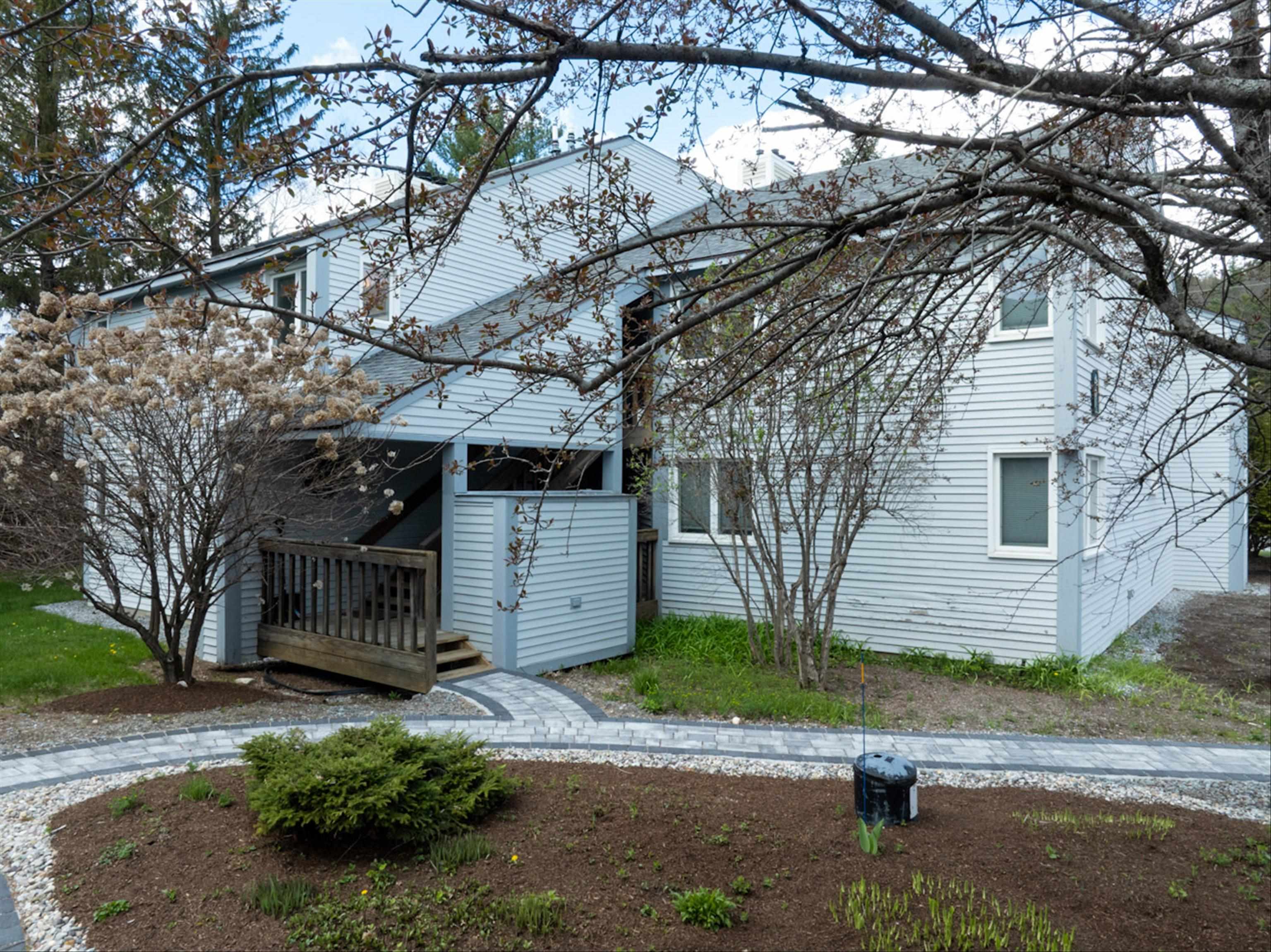 32 Route 103 South F1 — photo