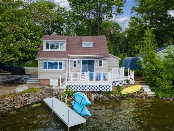 203 Lakeshore Drive — photo