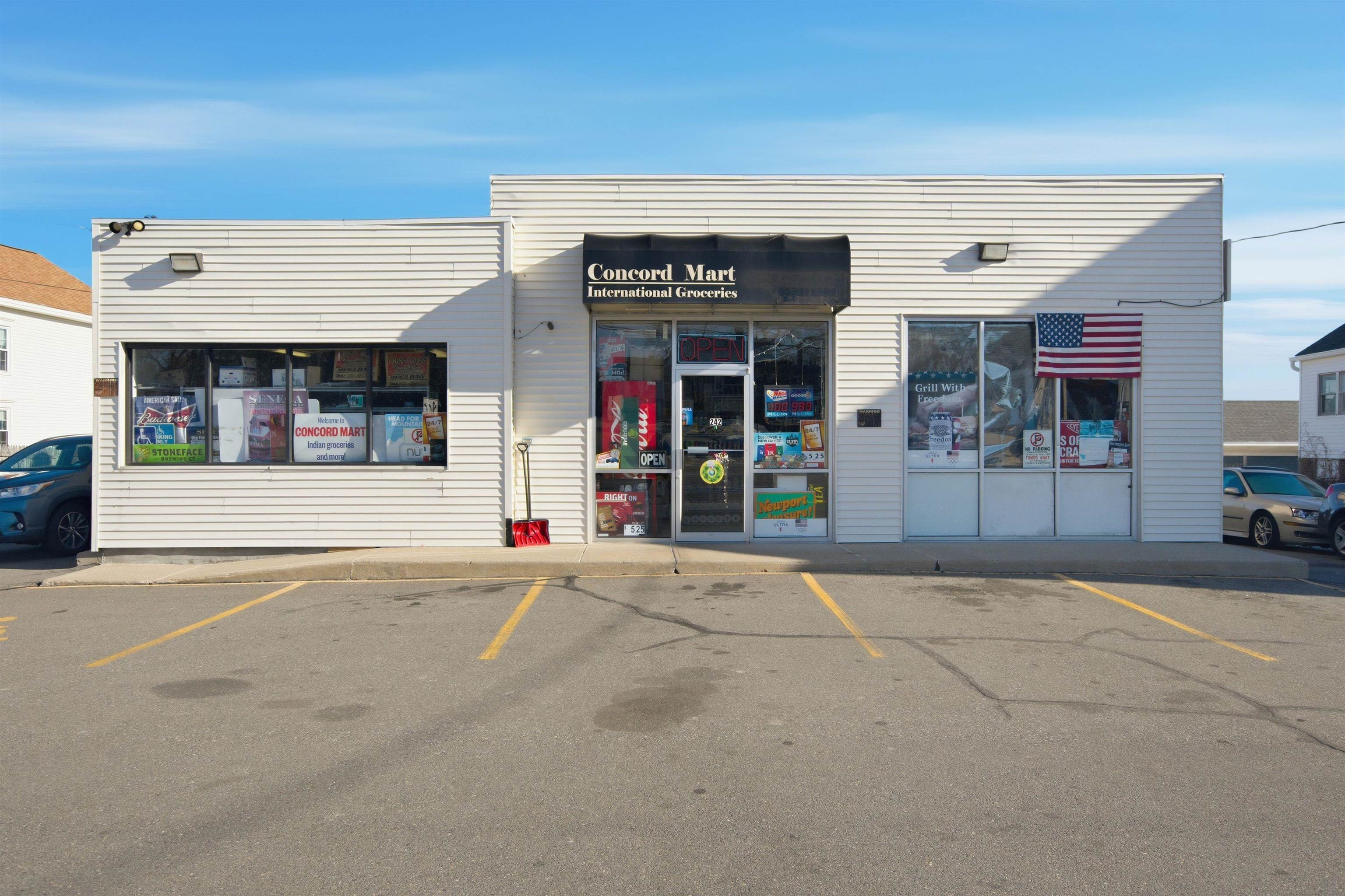 242 N Main Street — photo