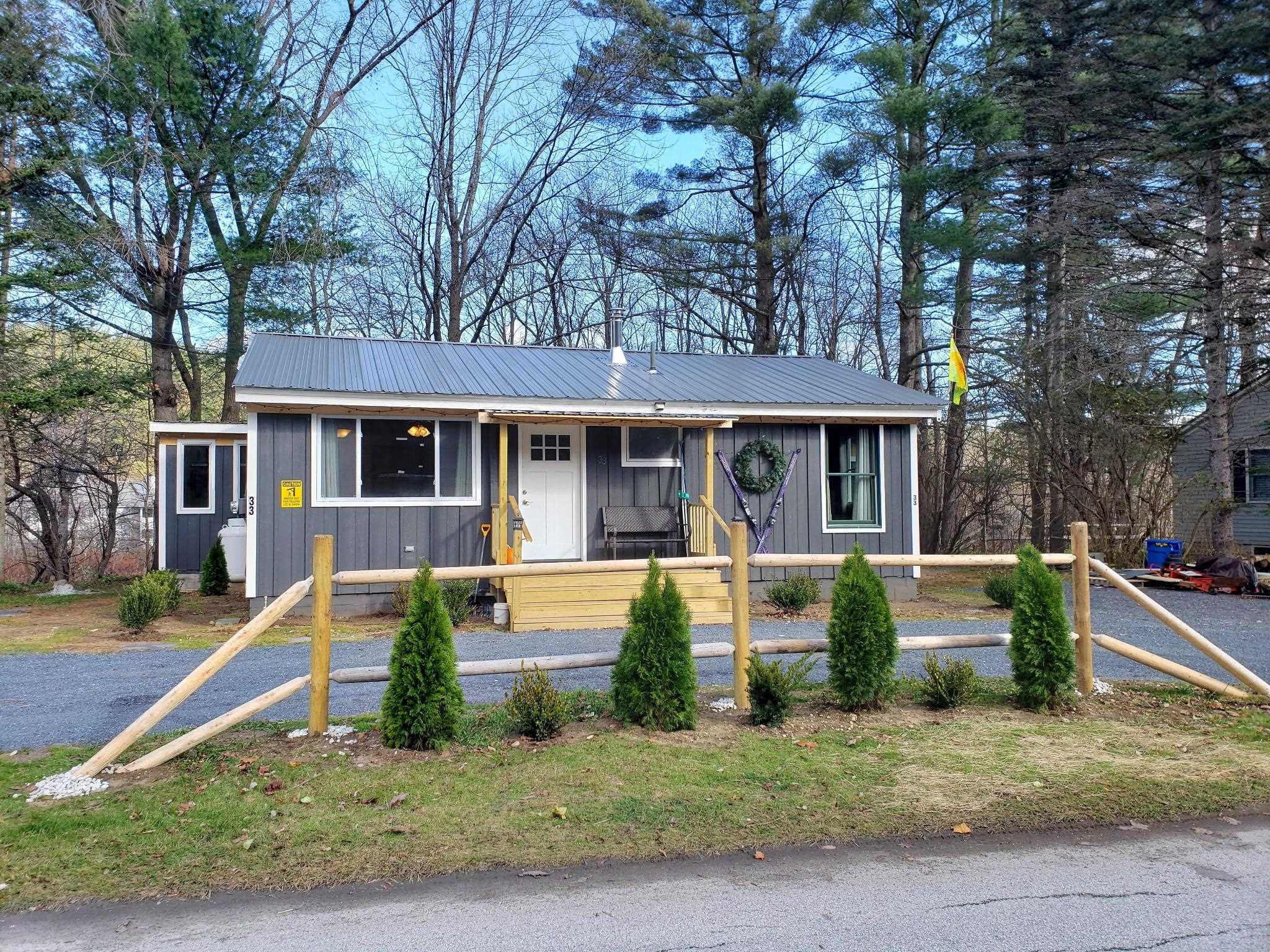33 Pleasant Street Extension — photo