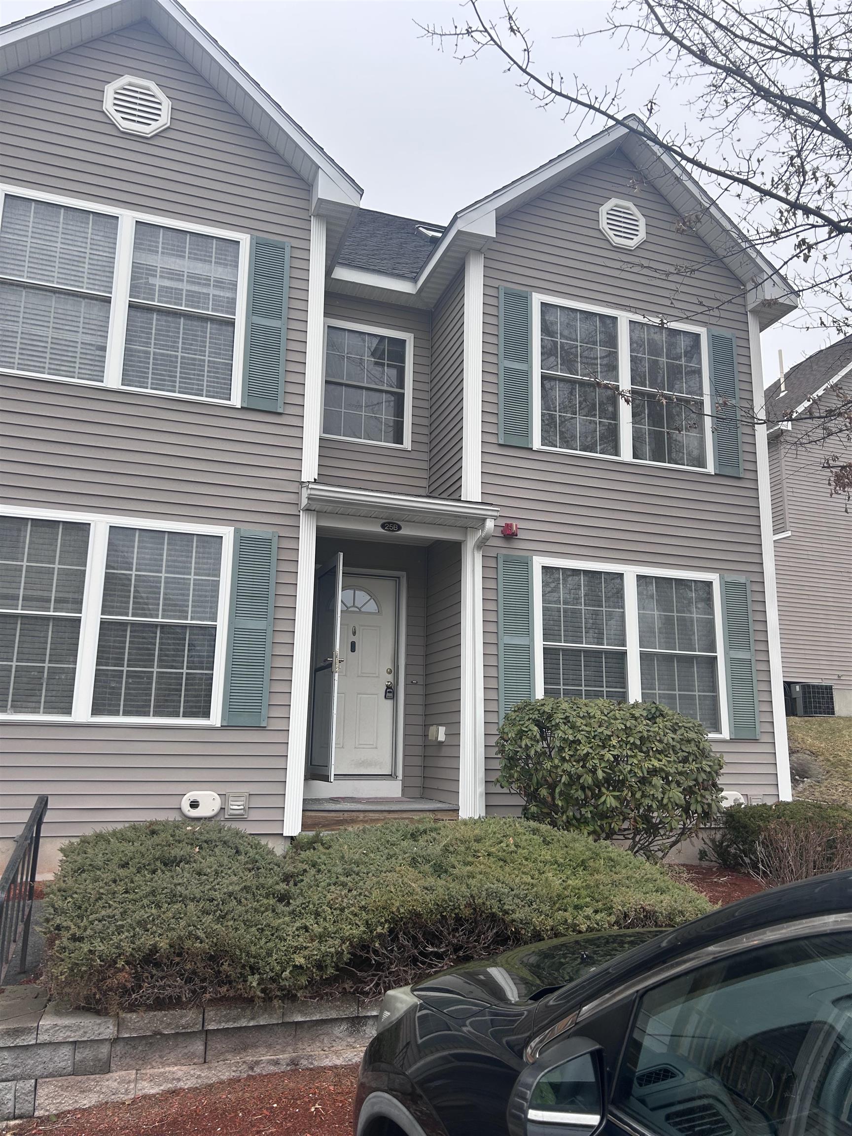 25 Shadowbrook Drive B — photo