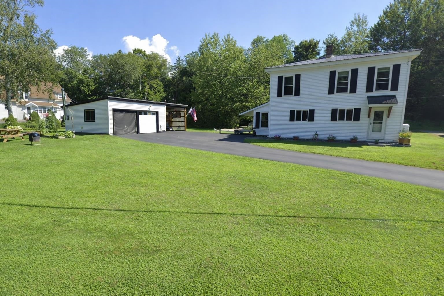 84 Hillside Avenue — photo