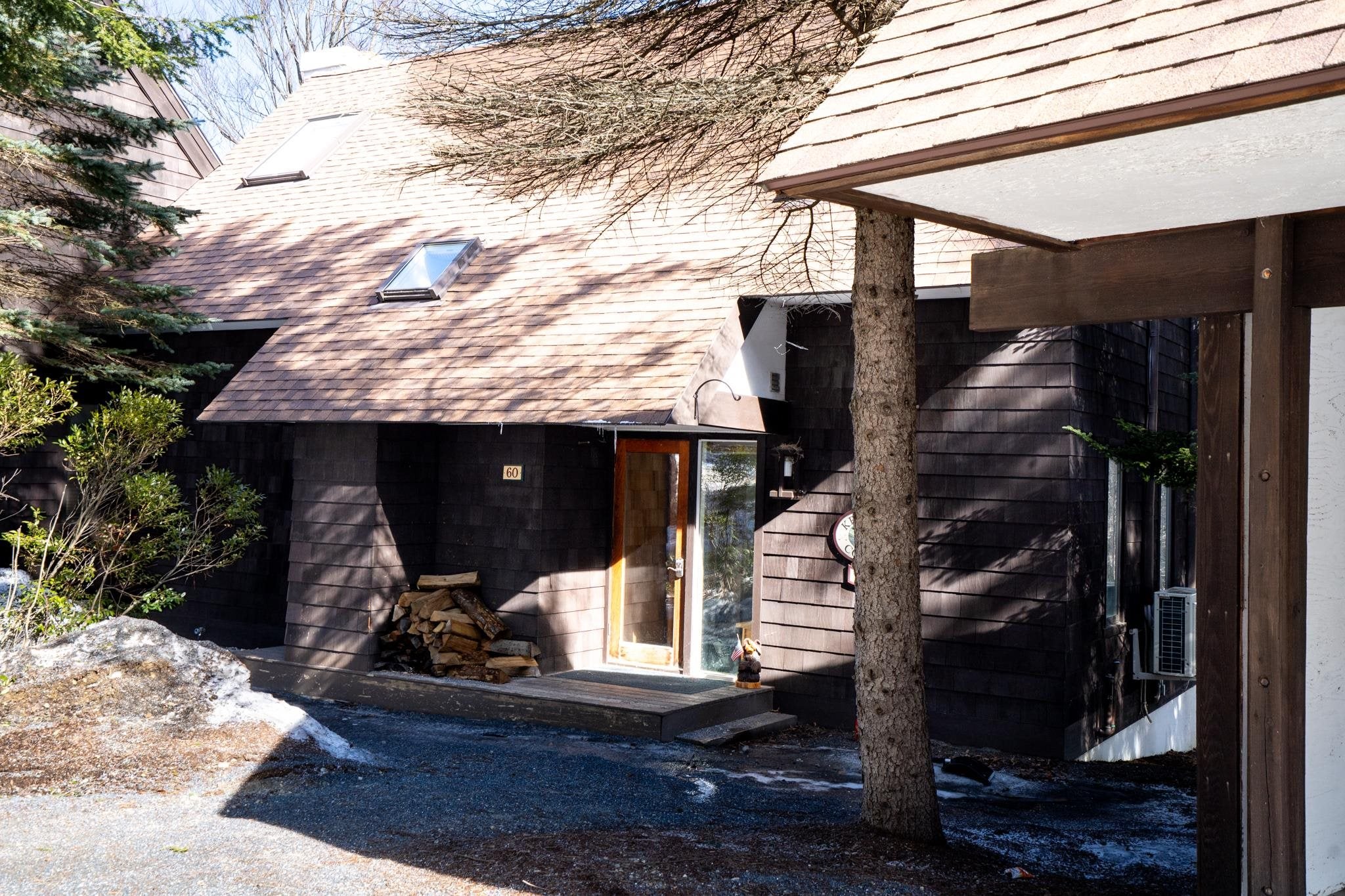 60 Hilltop Road 60 — photo