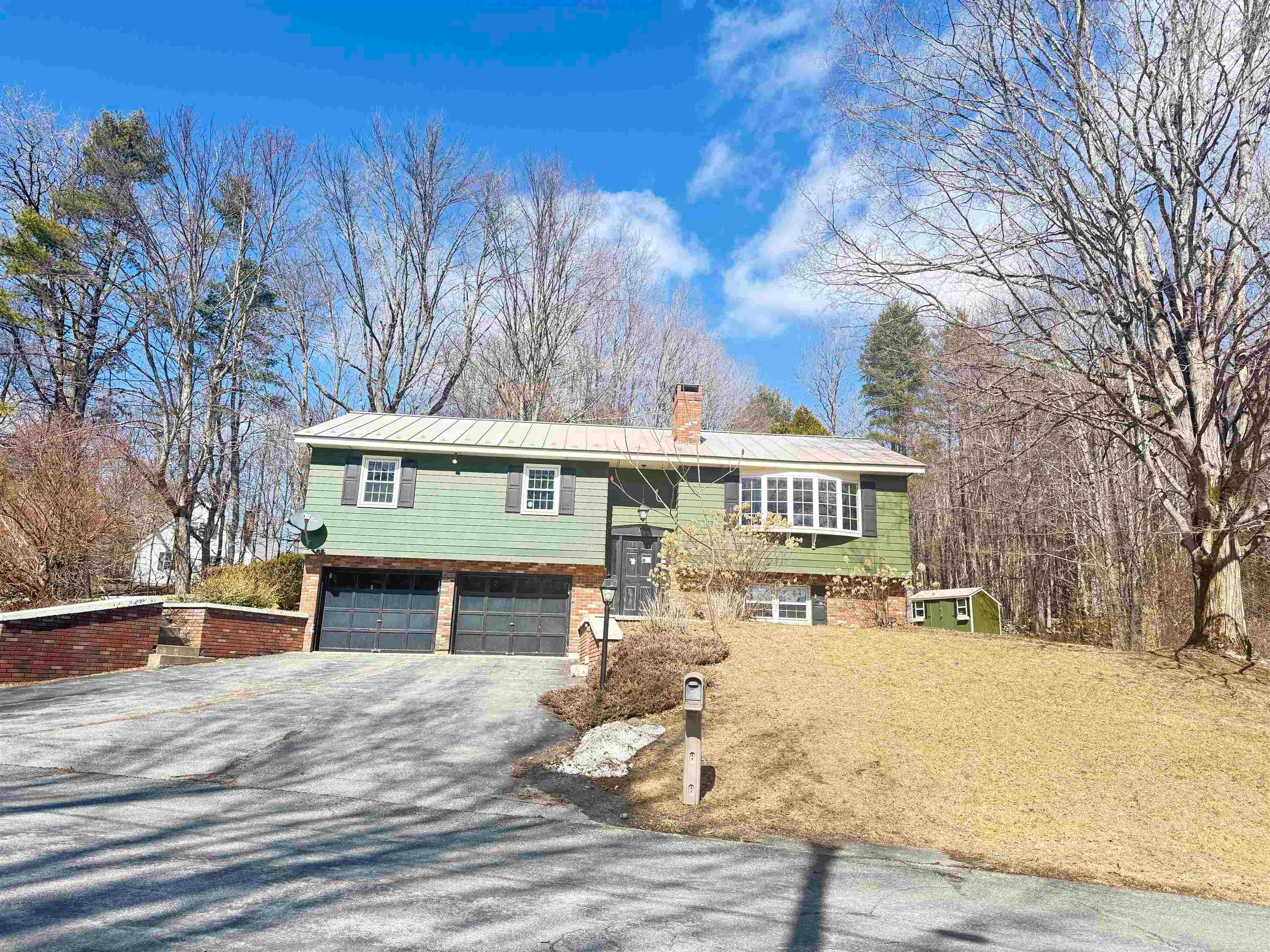 11 Juniper Hill Road — photo