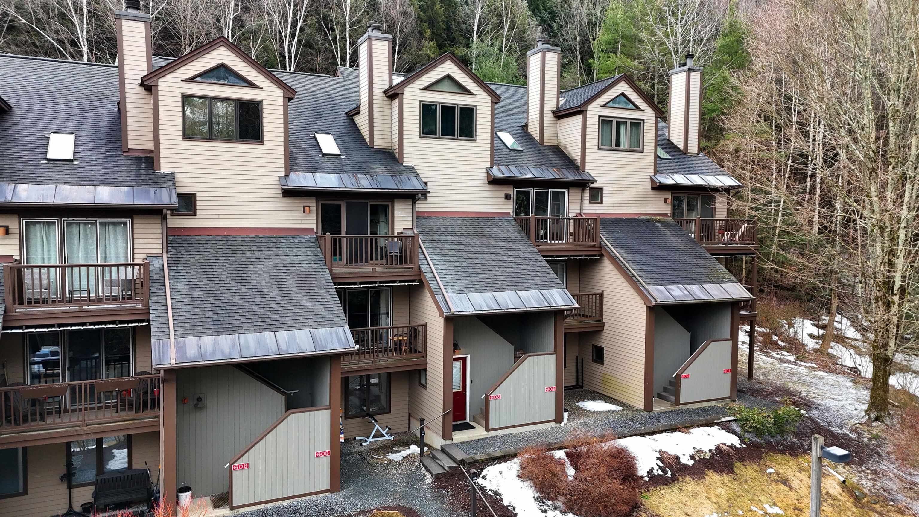 70 Mountains Edge Road 603 — photo