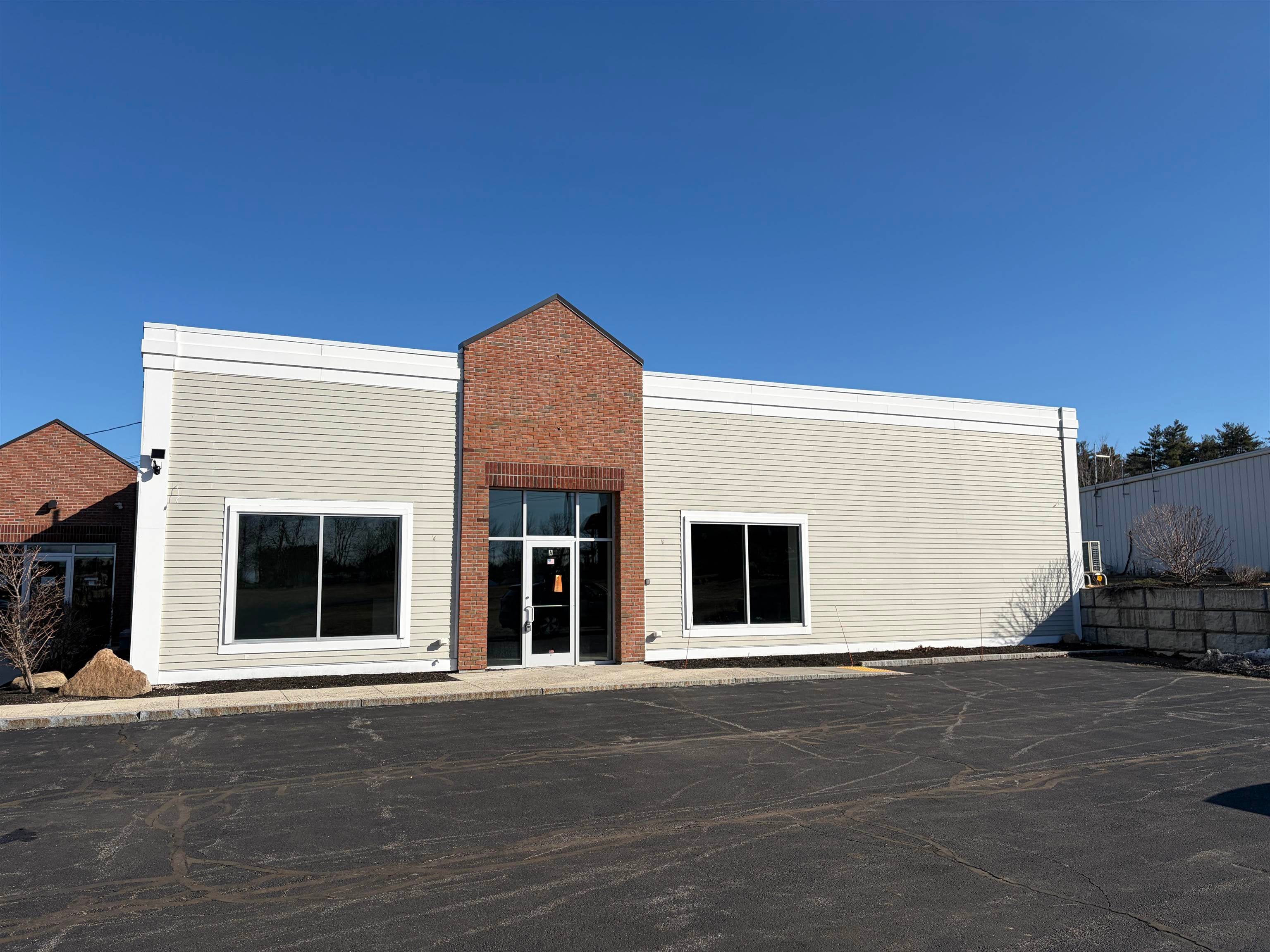 183-187 Route 108 — photo