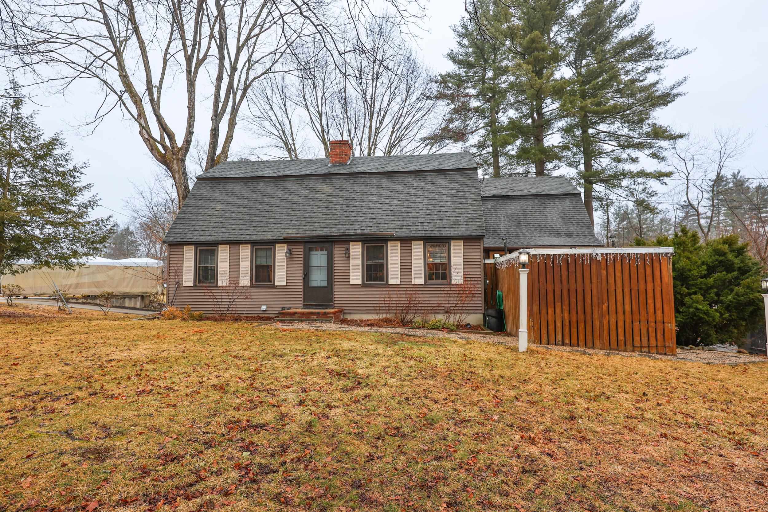 10 Martha Drive — photo