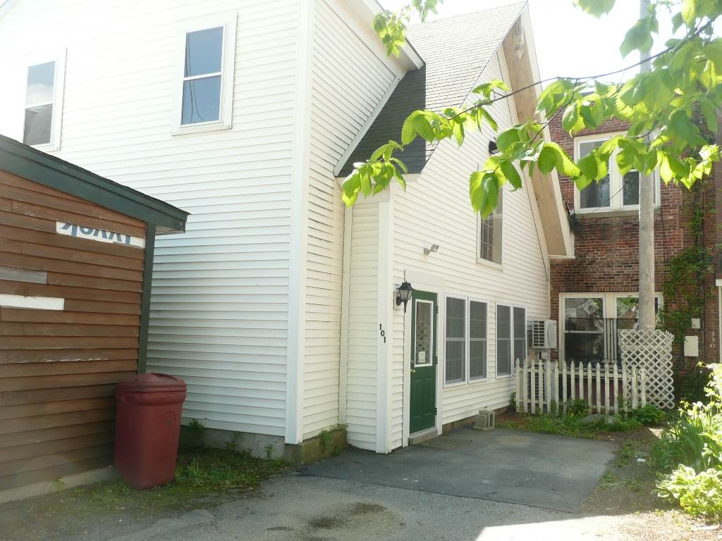 101 Broad Street — photo