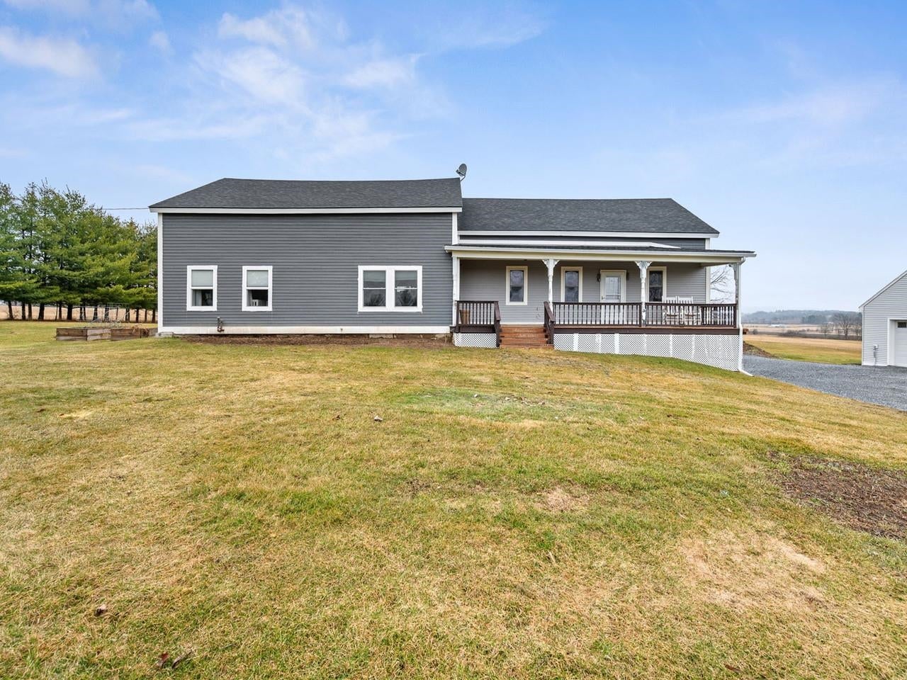 2490 Crown Point Road — photo