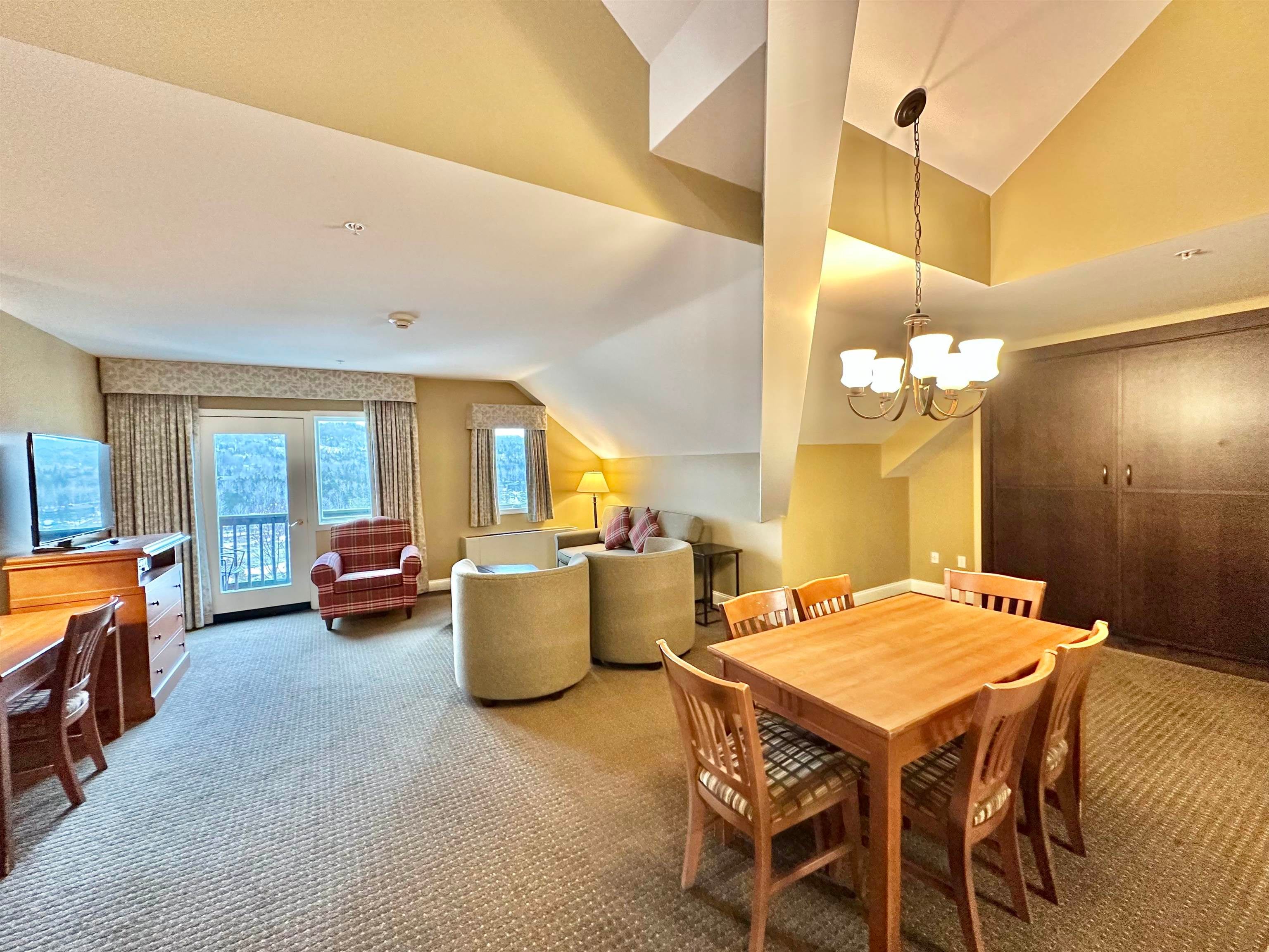 328, Qtr. 4 89 Grand Summit Way — photo