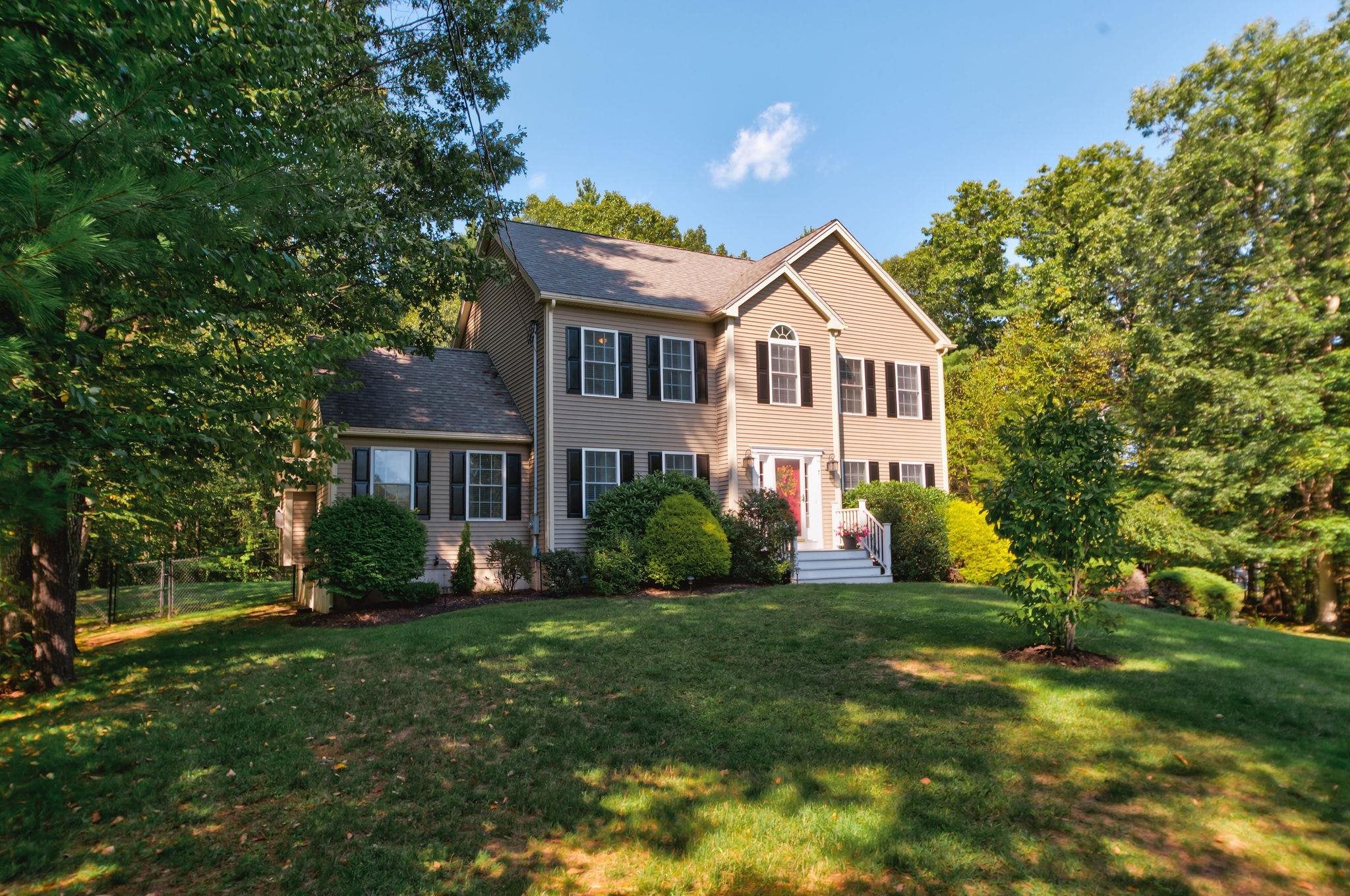 7 Rellas Ridge, Kingston, NH 03848