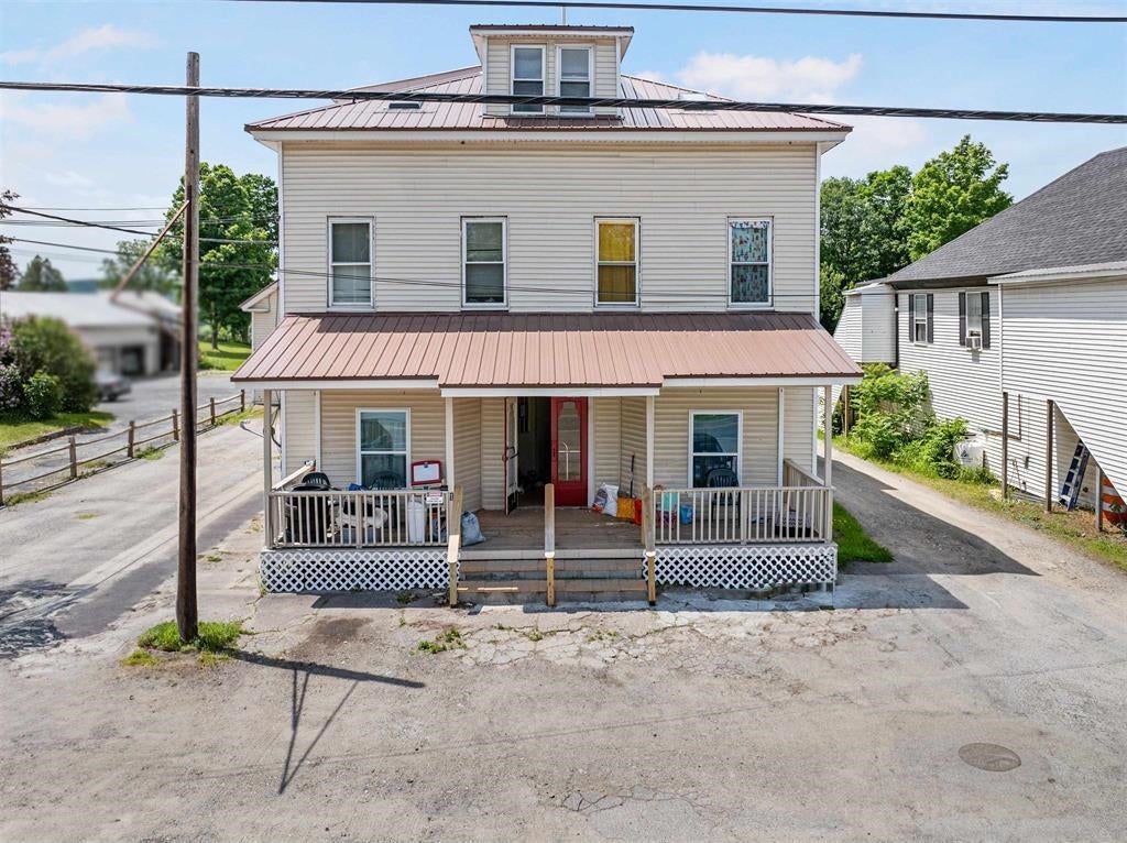 2733 Dartmouth College Highway 12 — photo