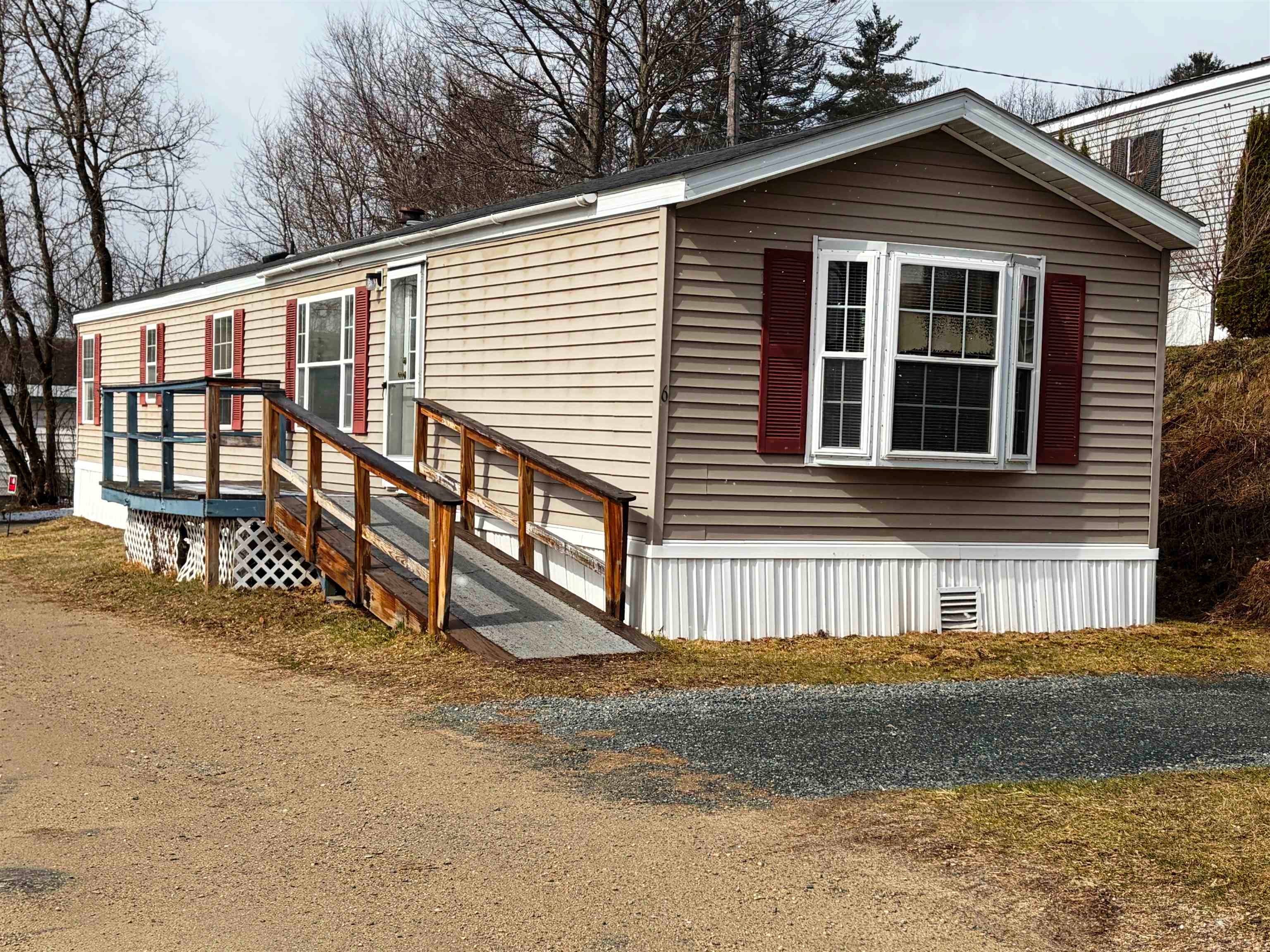 6 Hilltop Manor Mobile Home Park — photo
