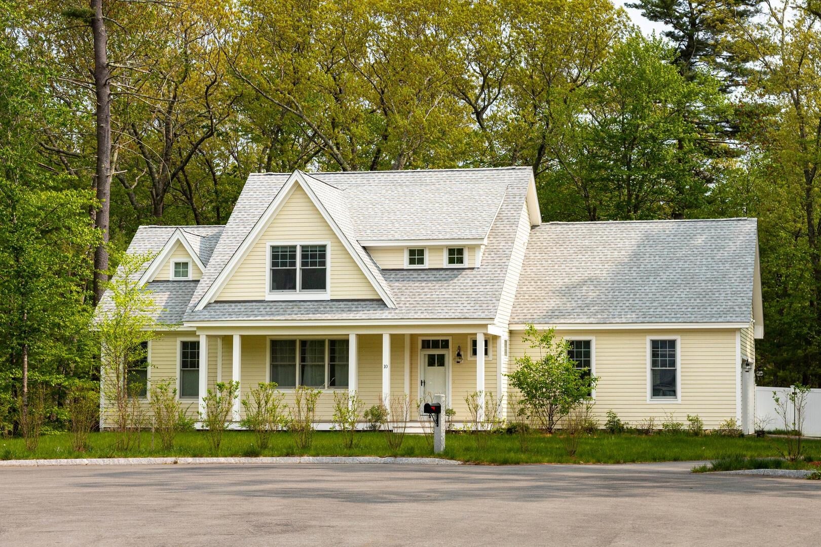 10 McCarron Drive — photo