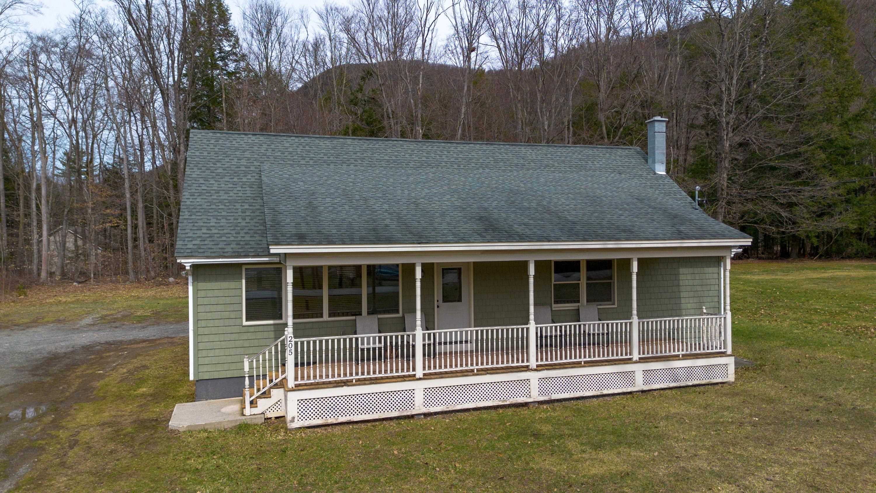 205 East Wells Road — photo