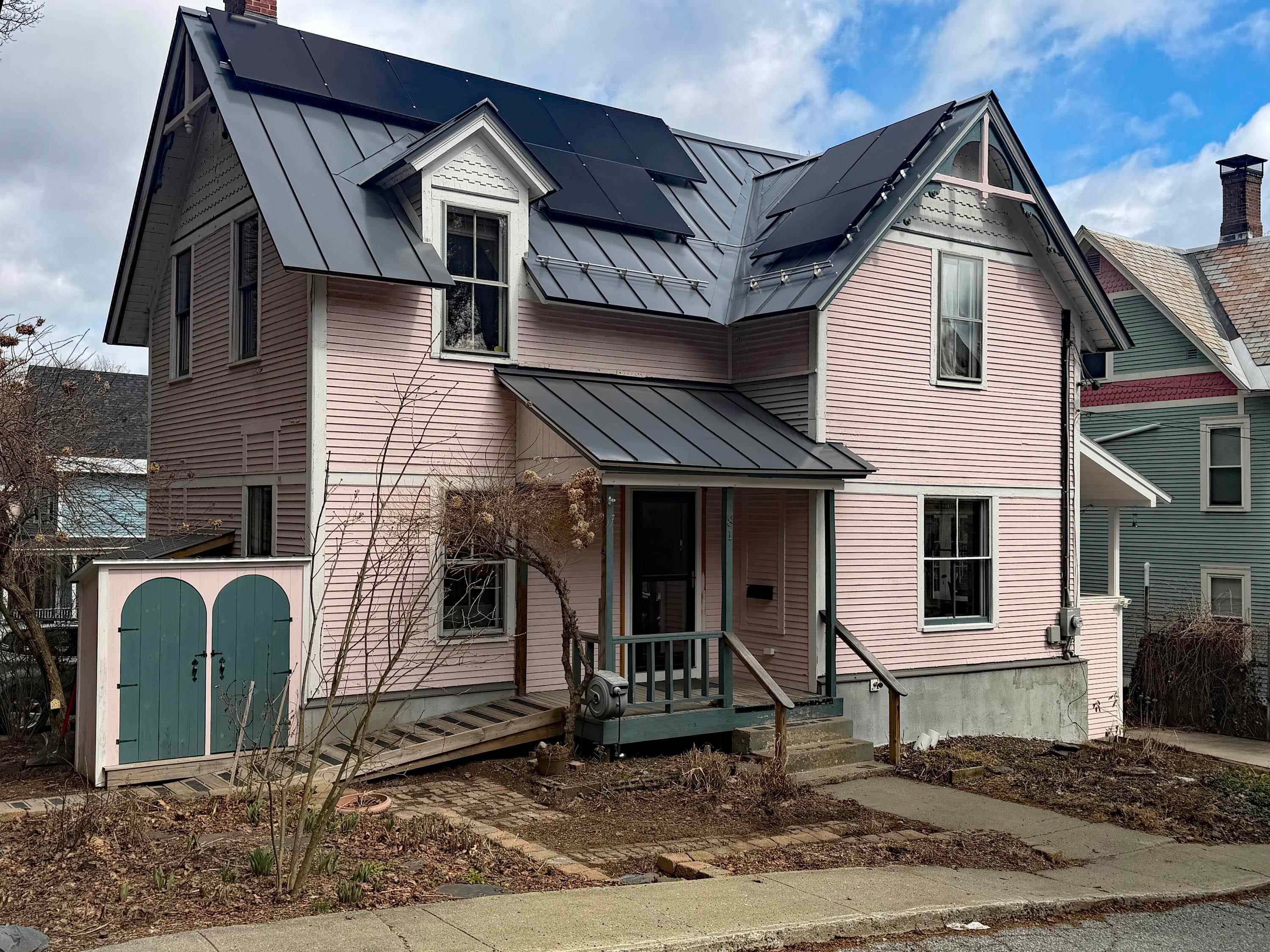 81 Chapin Street — photo