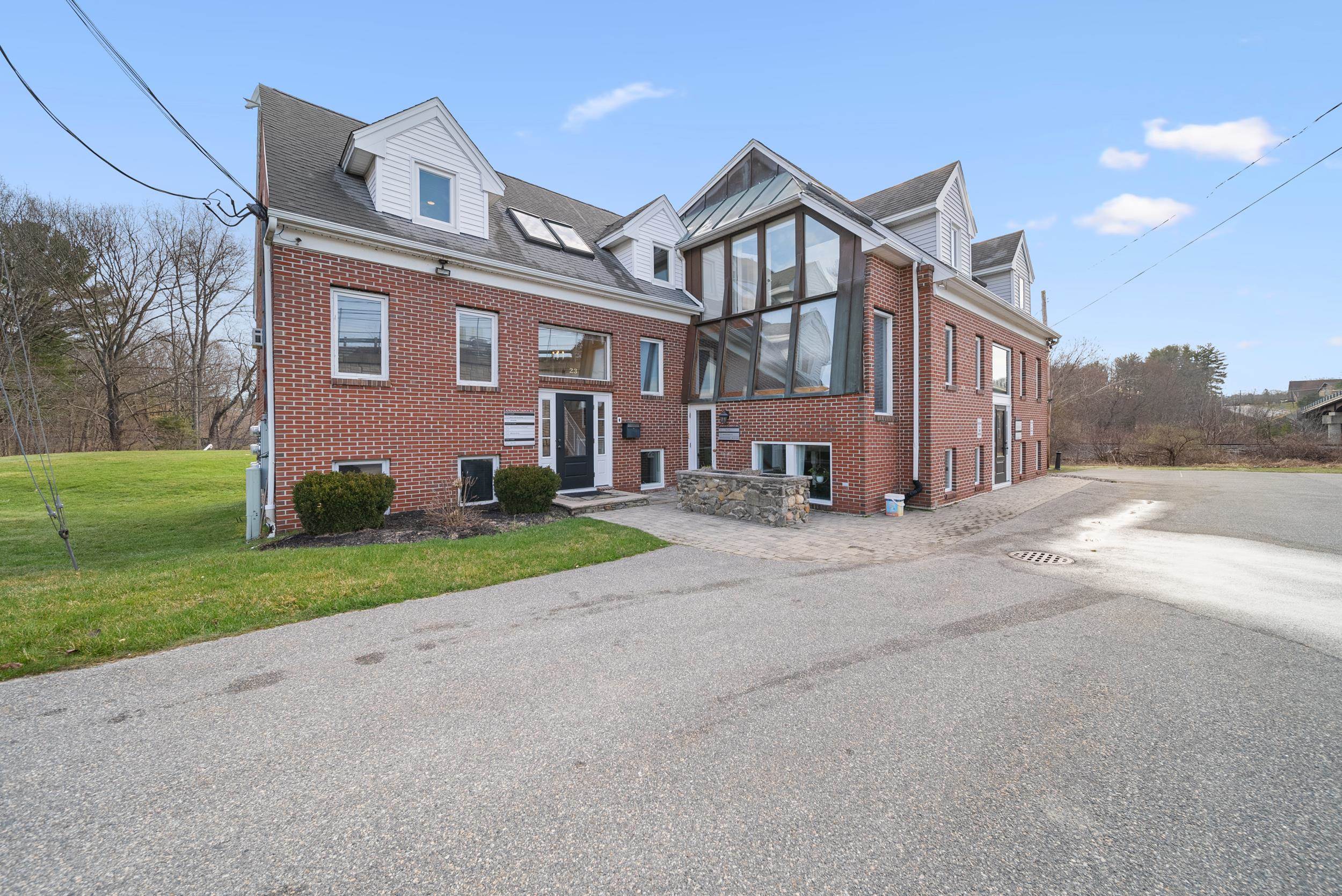 23 Atkinson Depot Road Suite 101 — photo