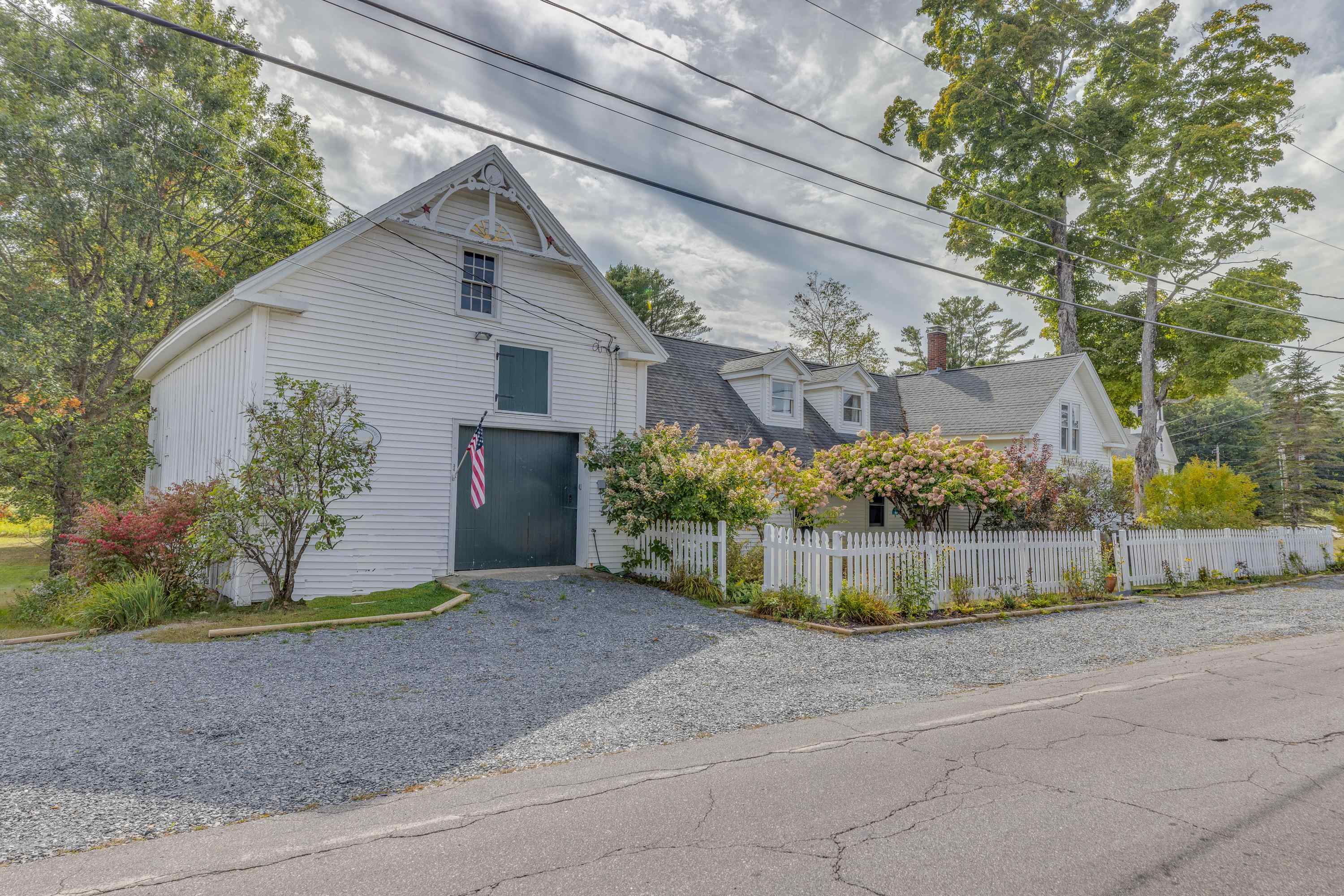34 North Shore Road — photo