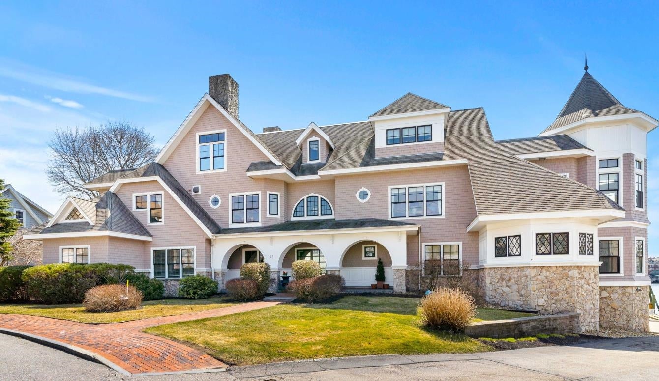 27 Badgers Island West 1 — photo