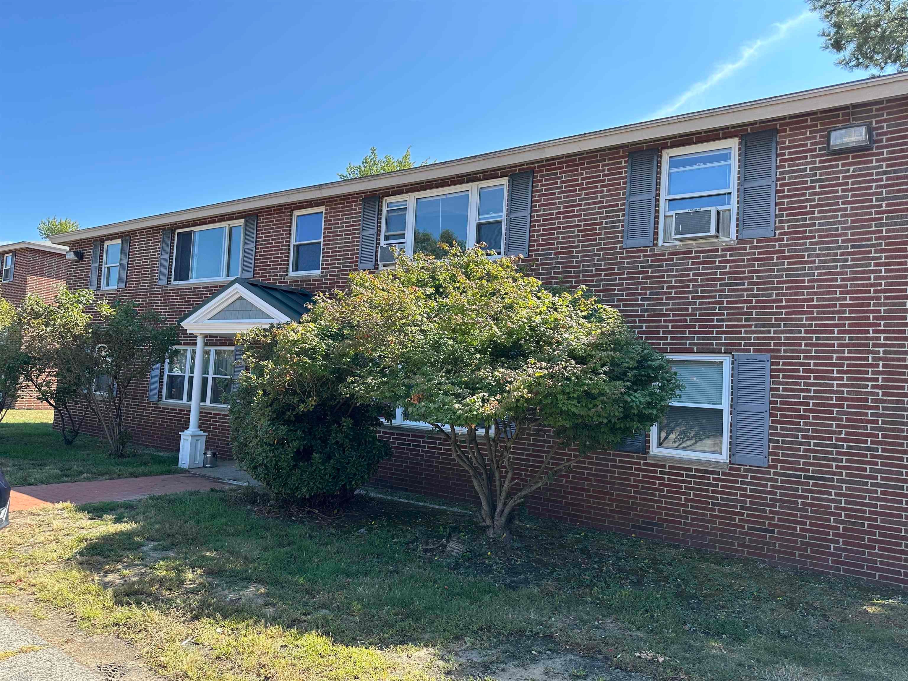 171 Loudon Road 7 — photo