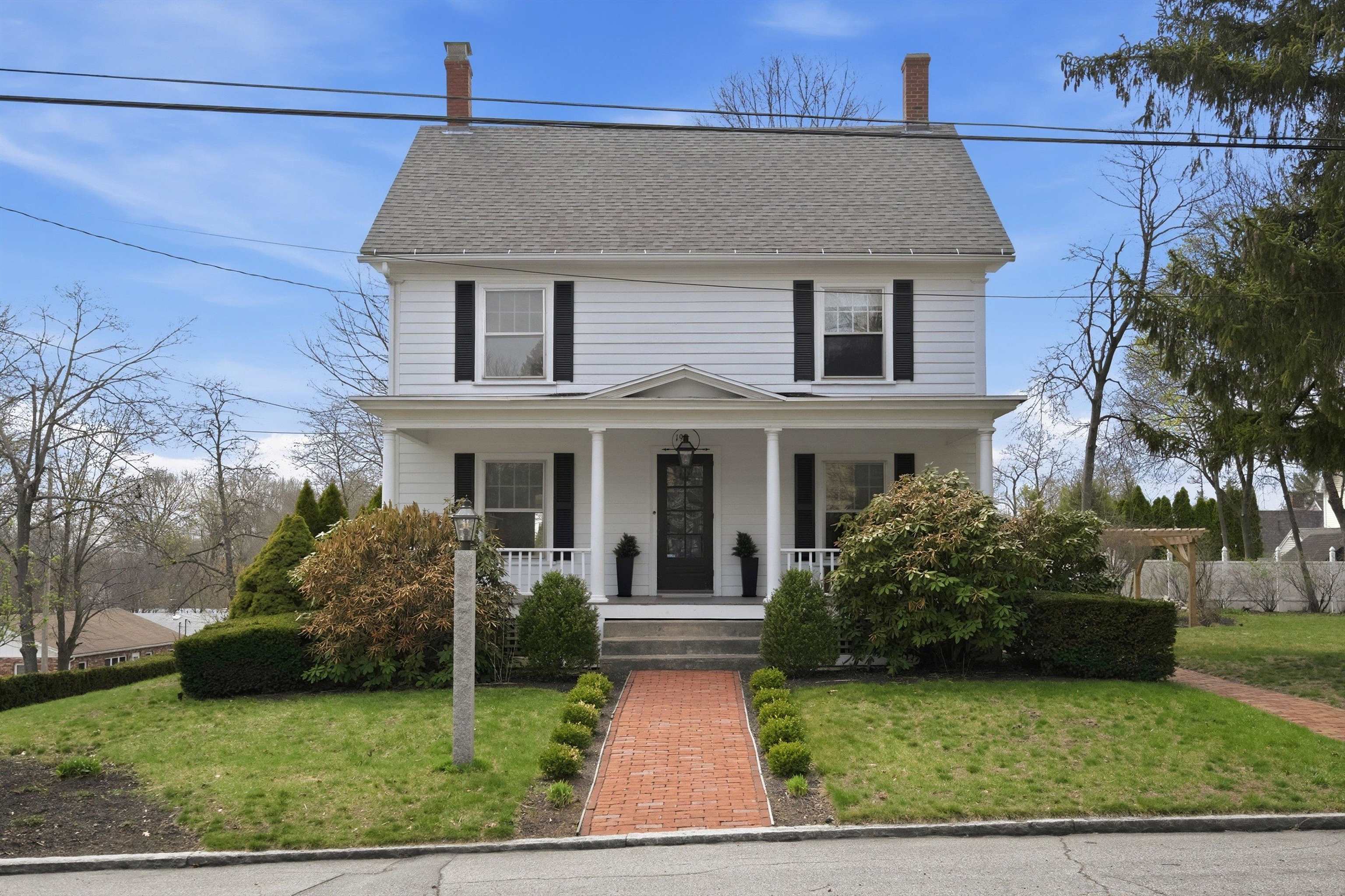 198 Linden Street — photo