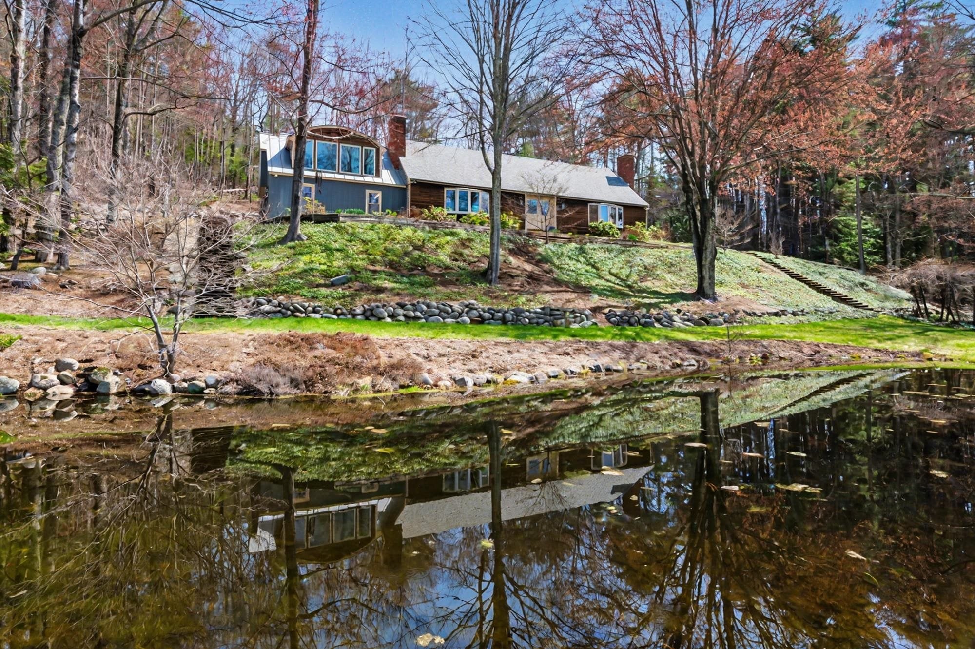 19 Highland Drive — photo