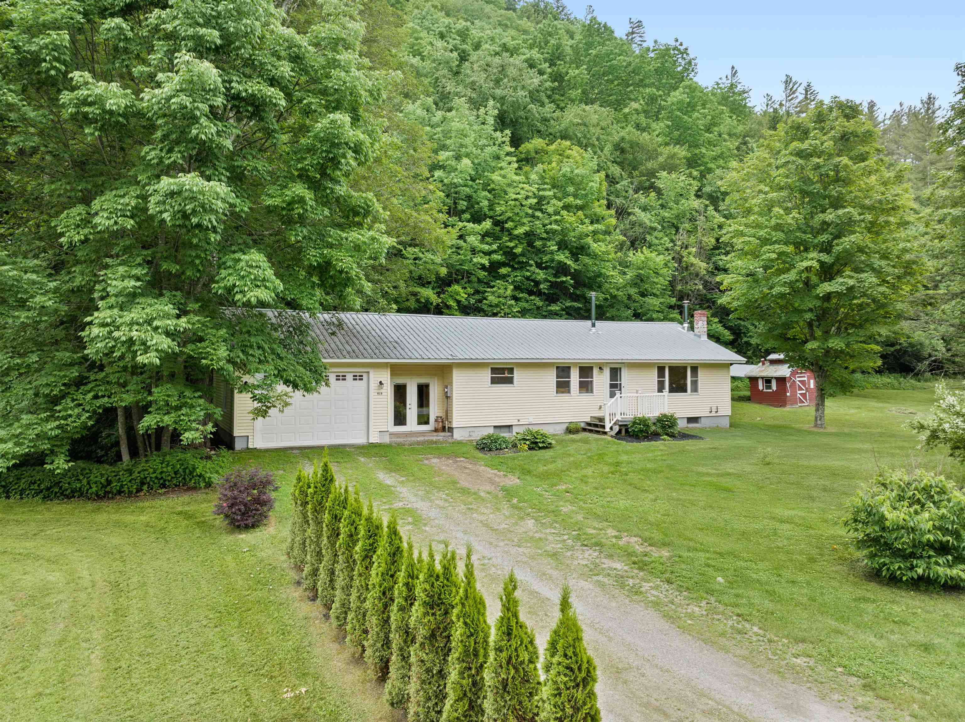 919 Vt Route 100 South — photo