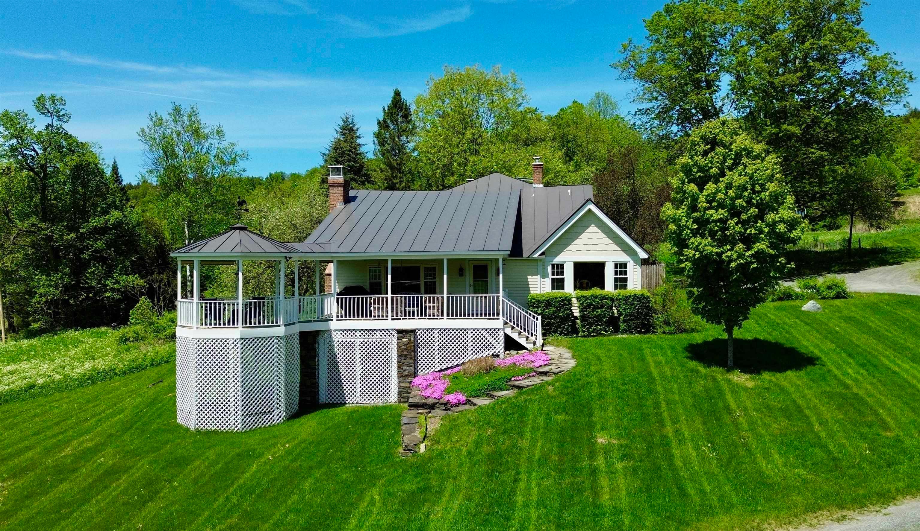 441 Rhoades Hill Road — photo