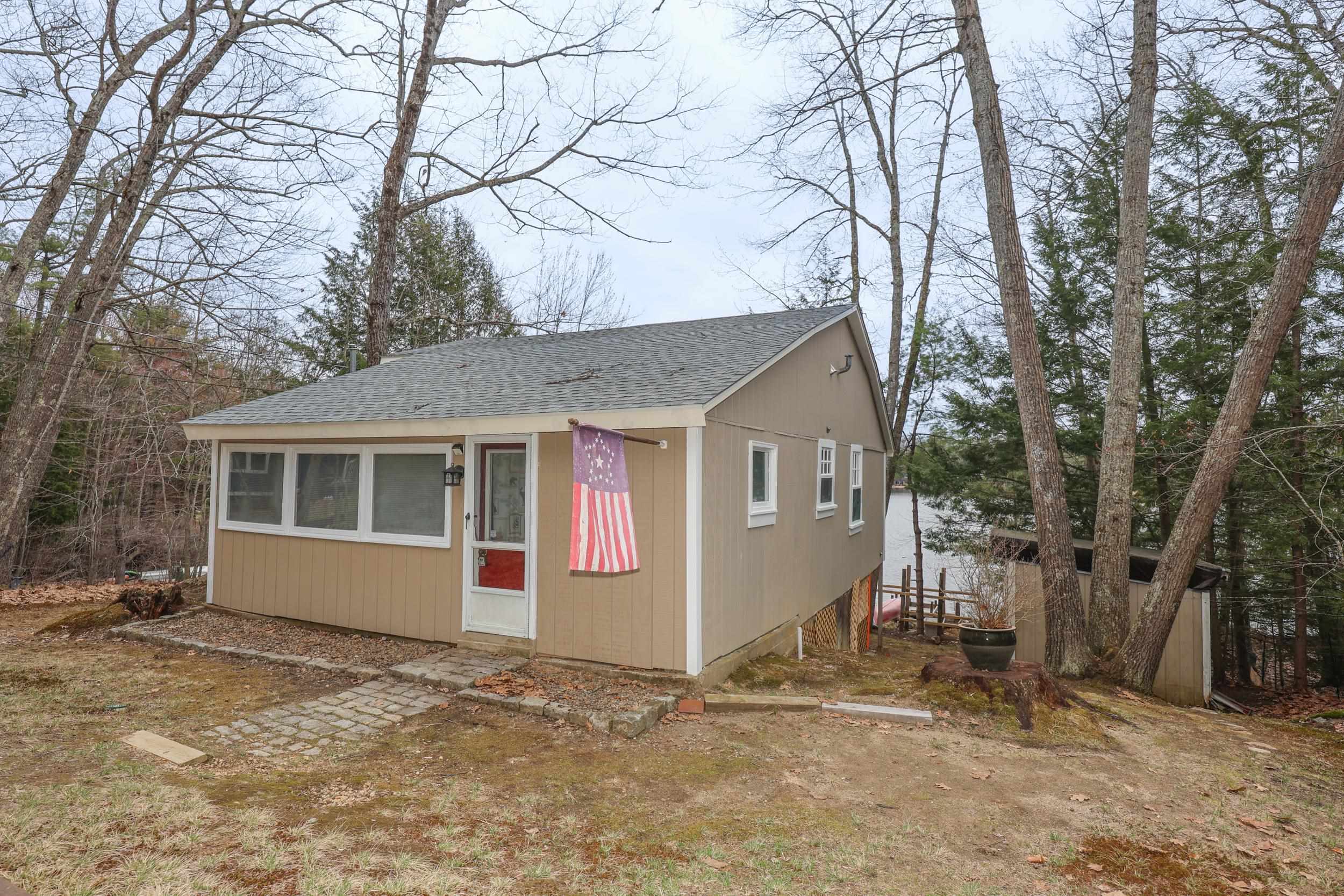 44 W Huntress Pond Road — photo