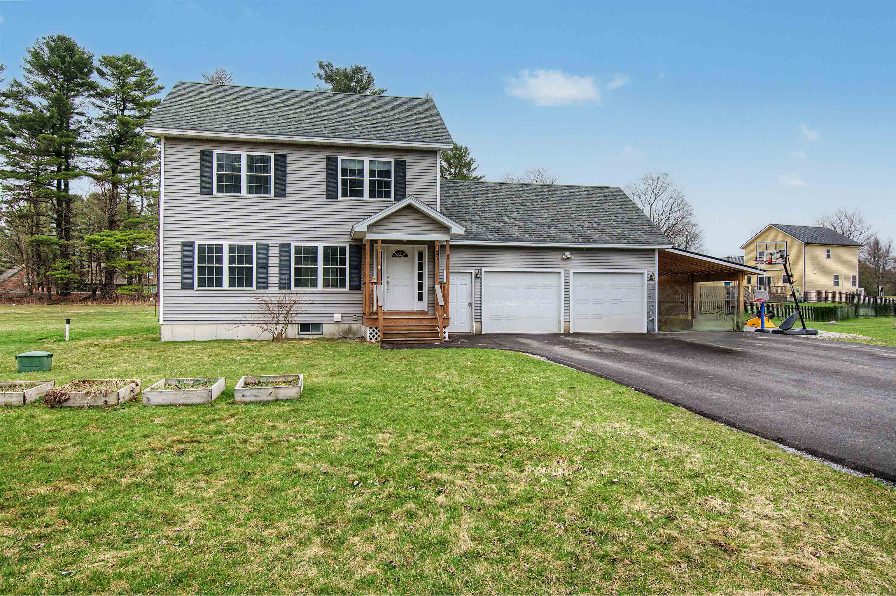 21 Pheasant Run Road — photo