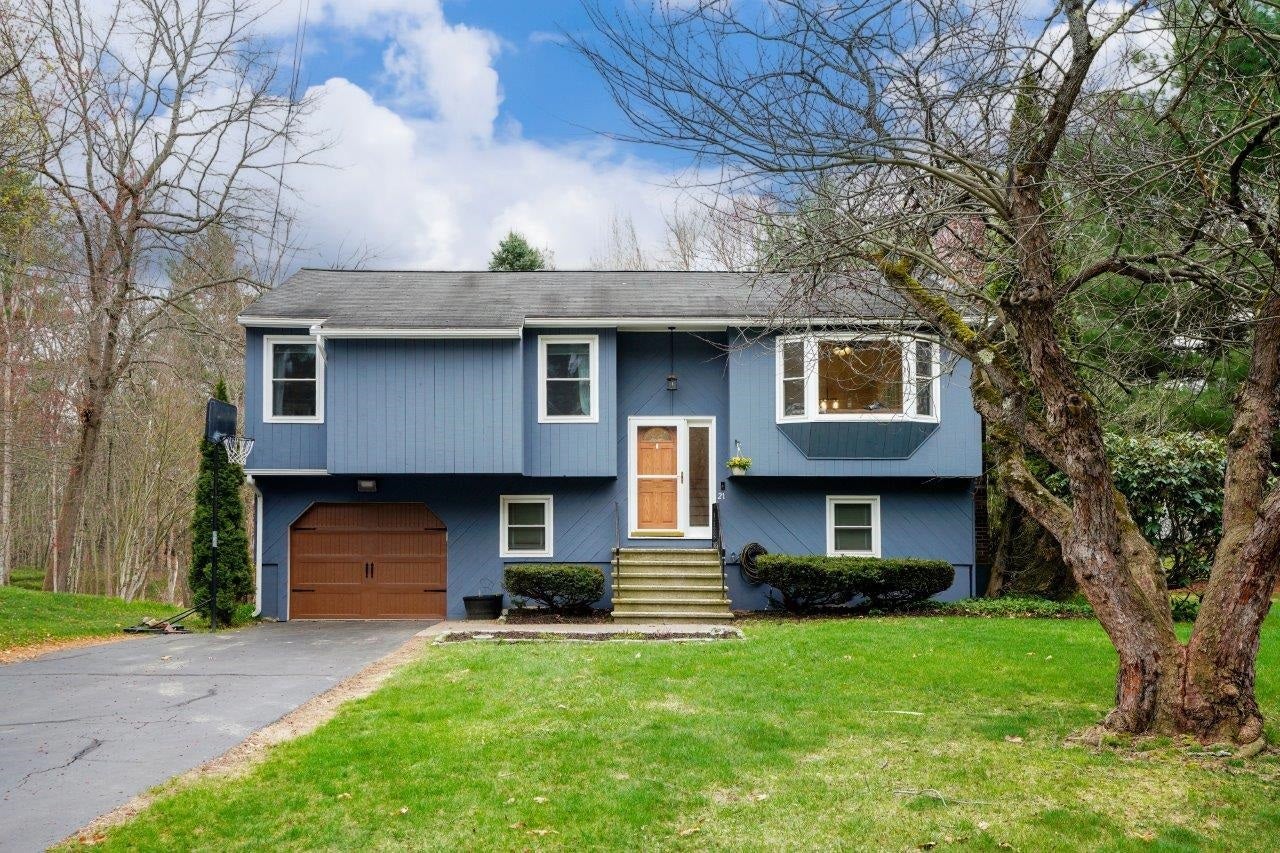 21 W Chamberlain Road — photo