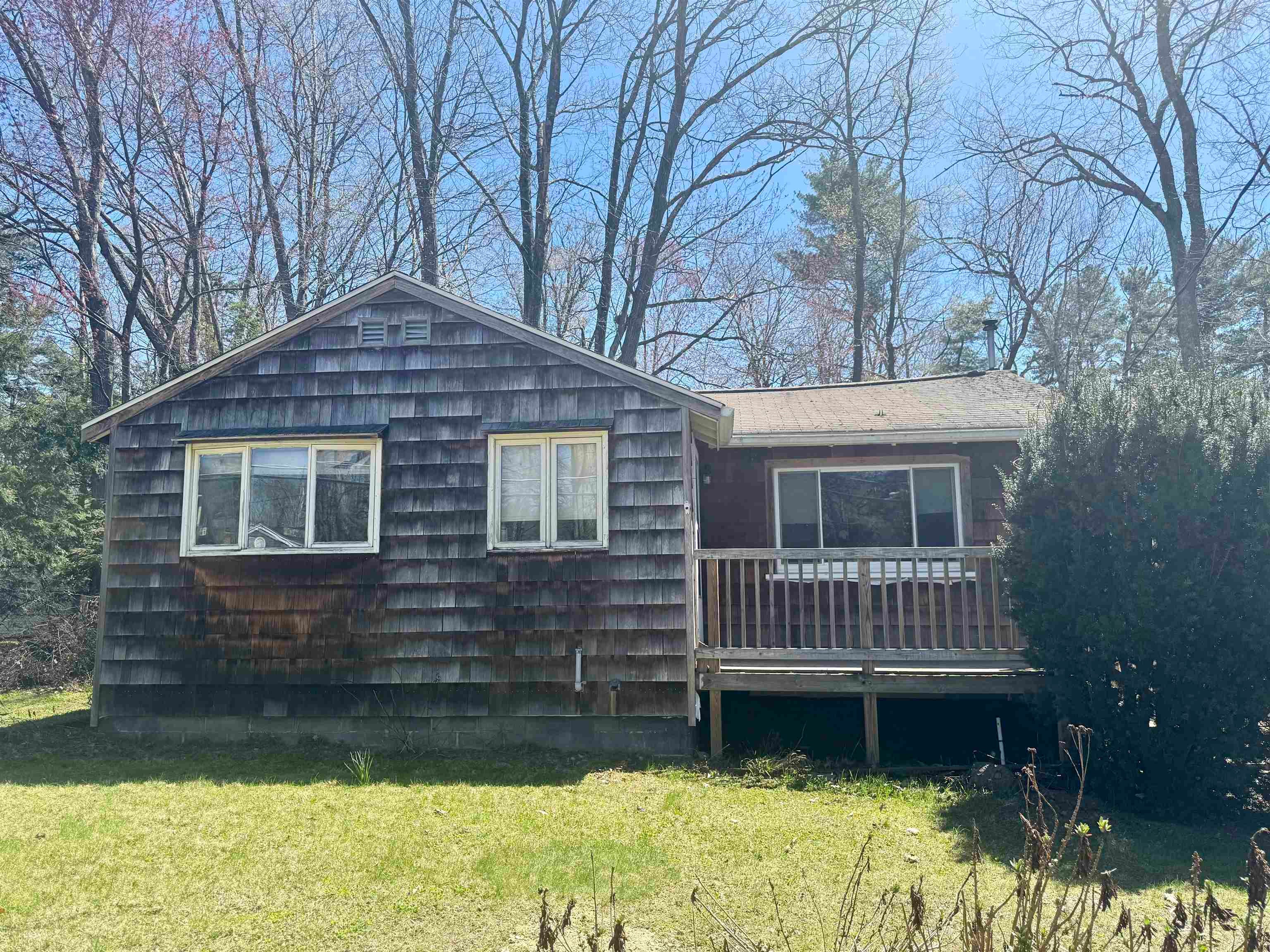 40 Riverside Drive, Fremont, NH 03044