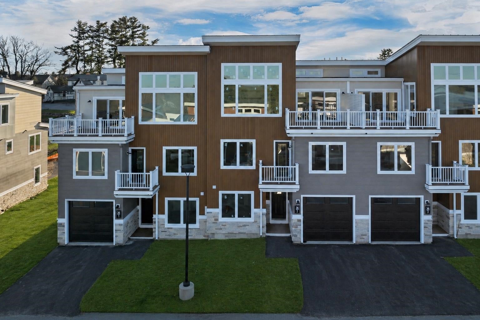 36 Vantage Point Drive 2 — photo