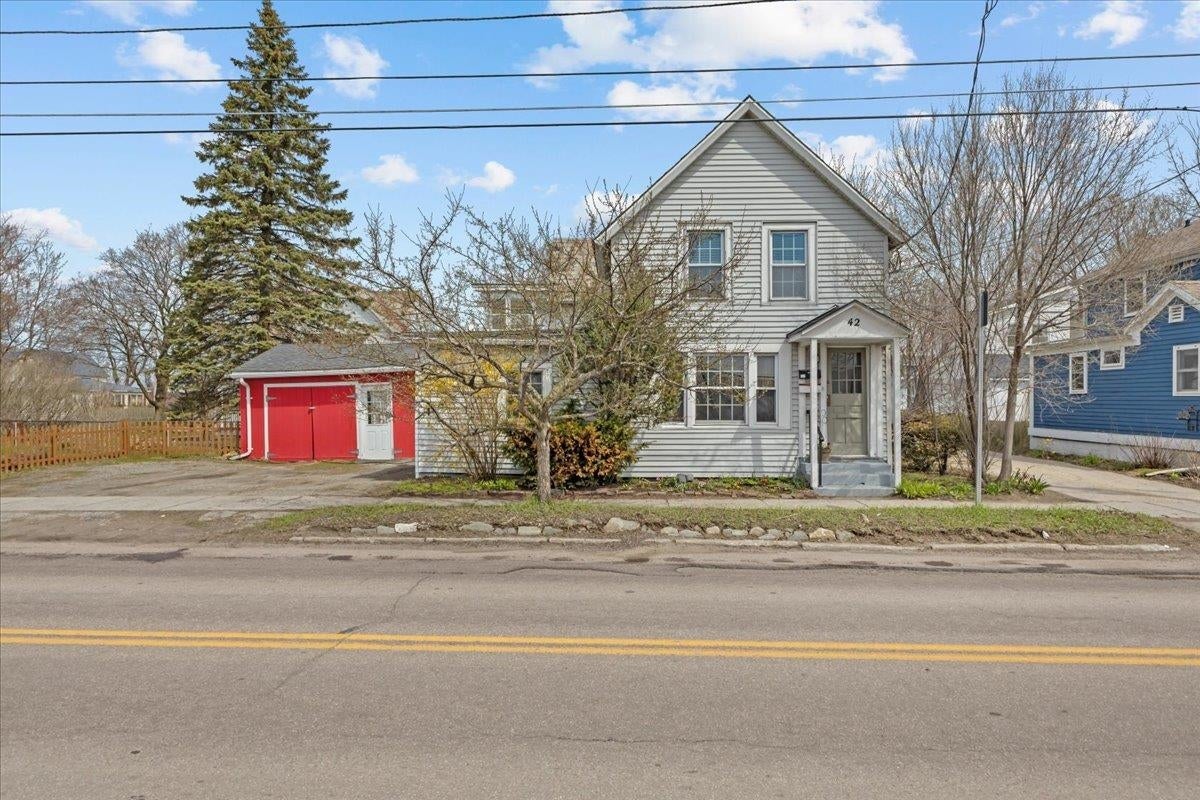 42-44 Oak Street — photo