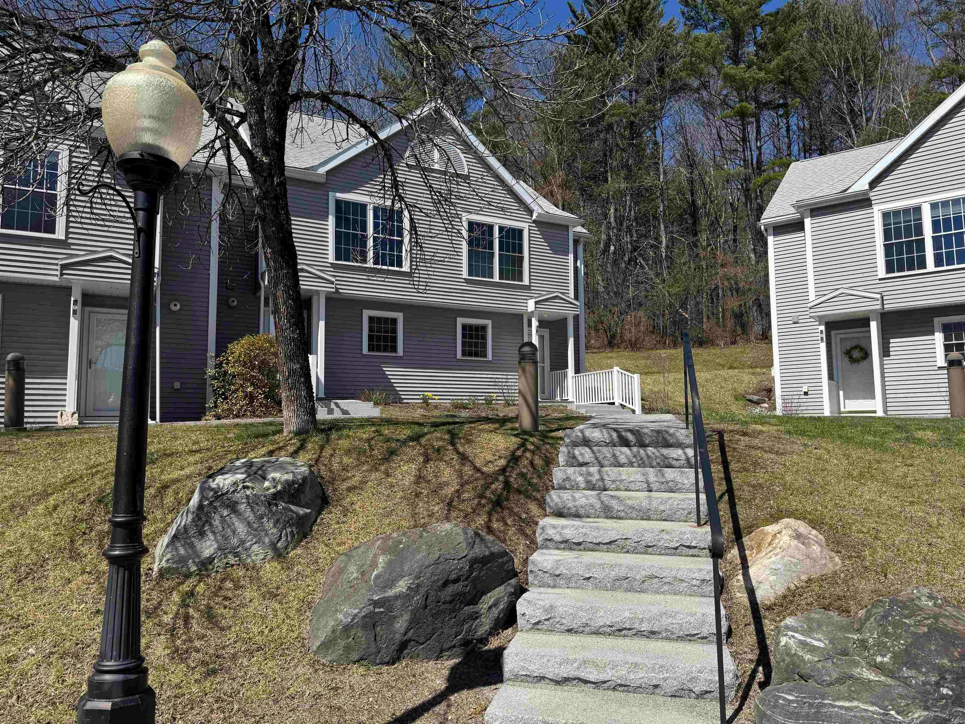 158 Riverside Townhouse Road 7 — photo
