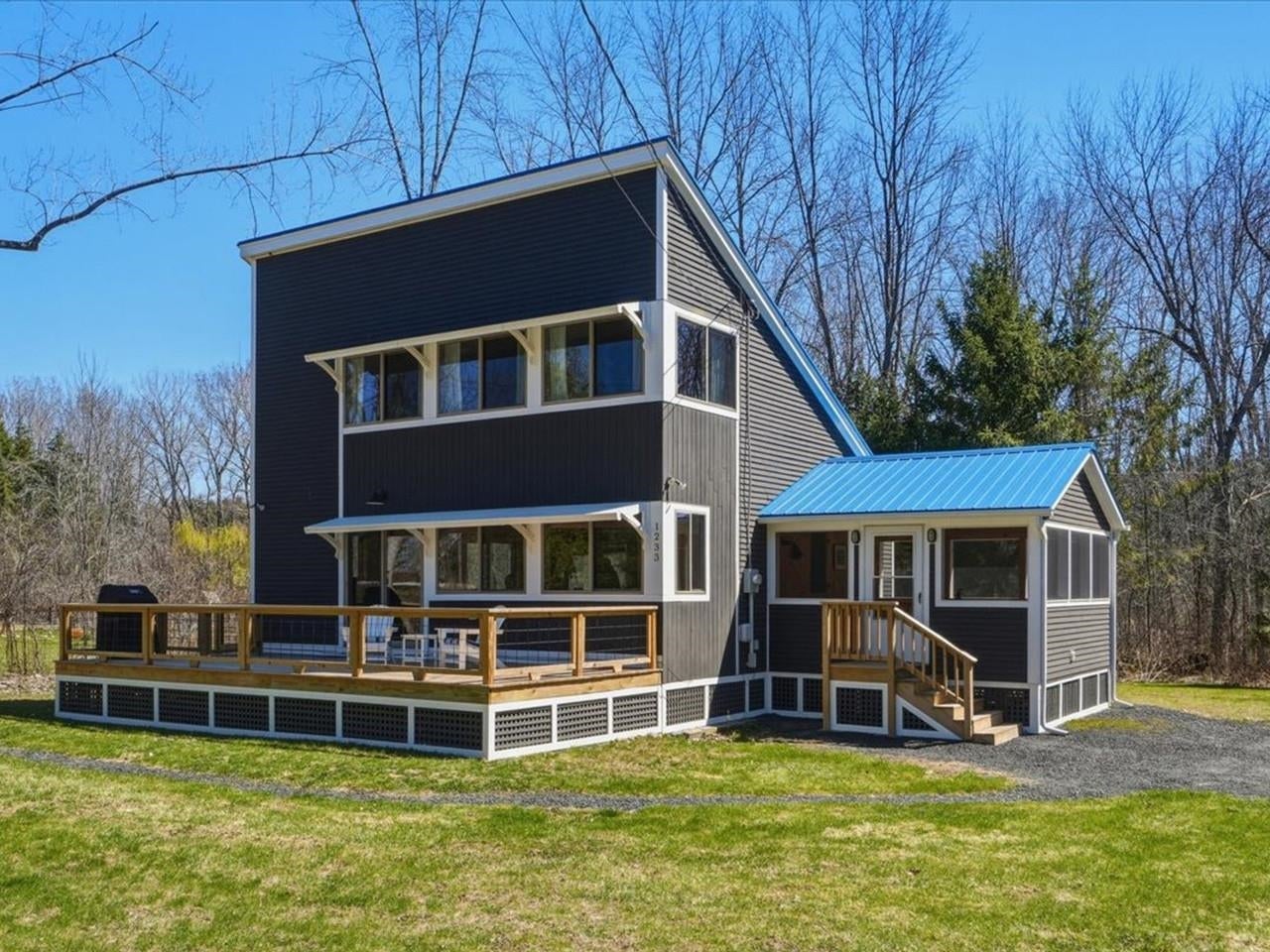 1233 Blockhouse Point Road — photo