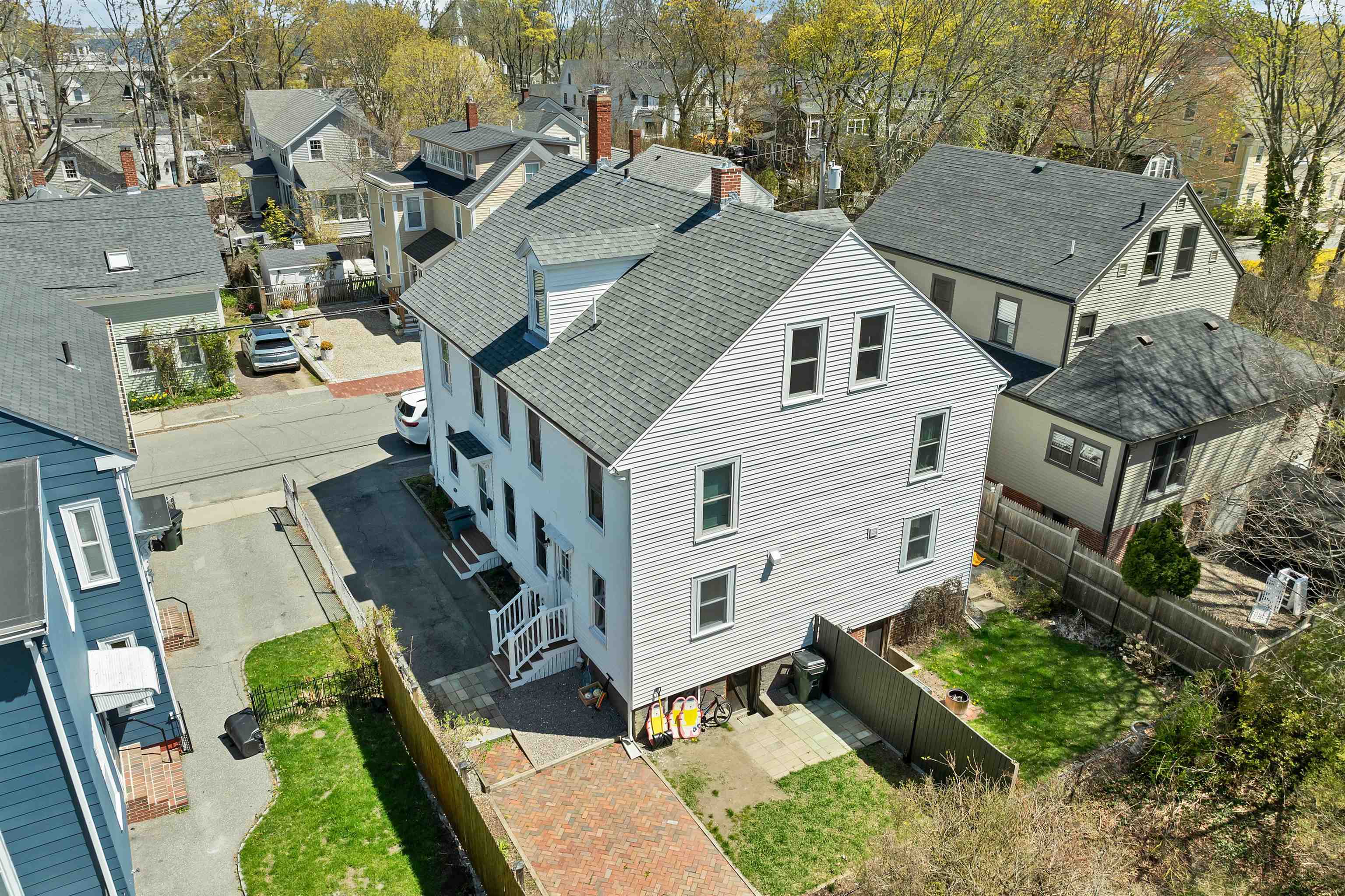 16 Chestnut Street — photo
