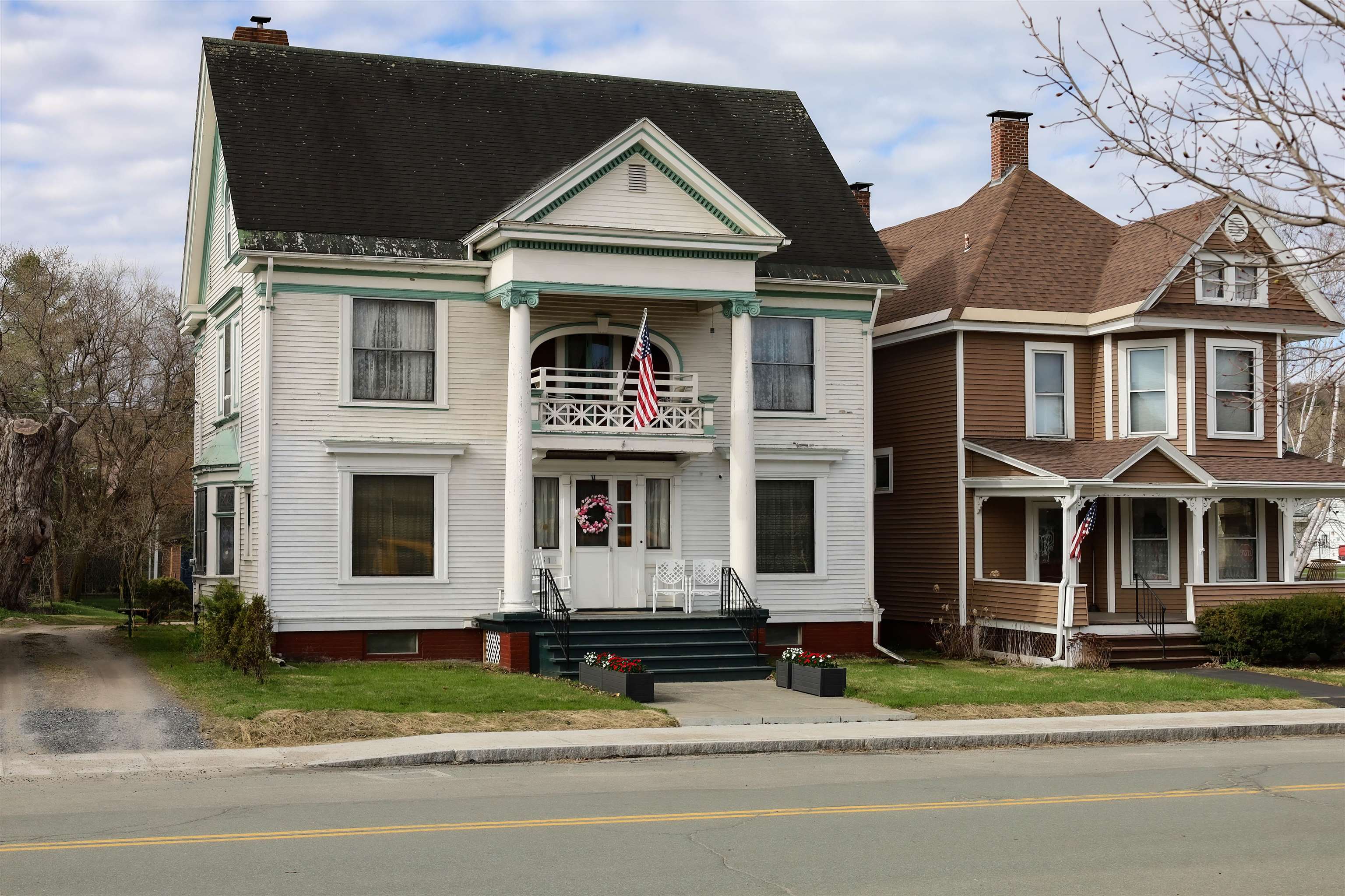 51 Maple Street — photo