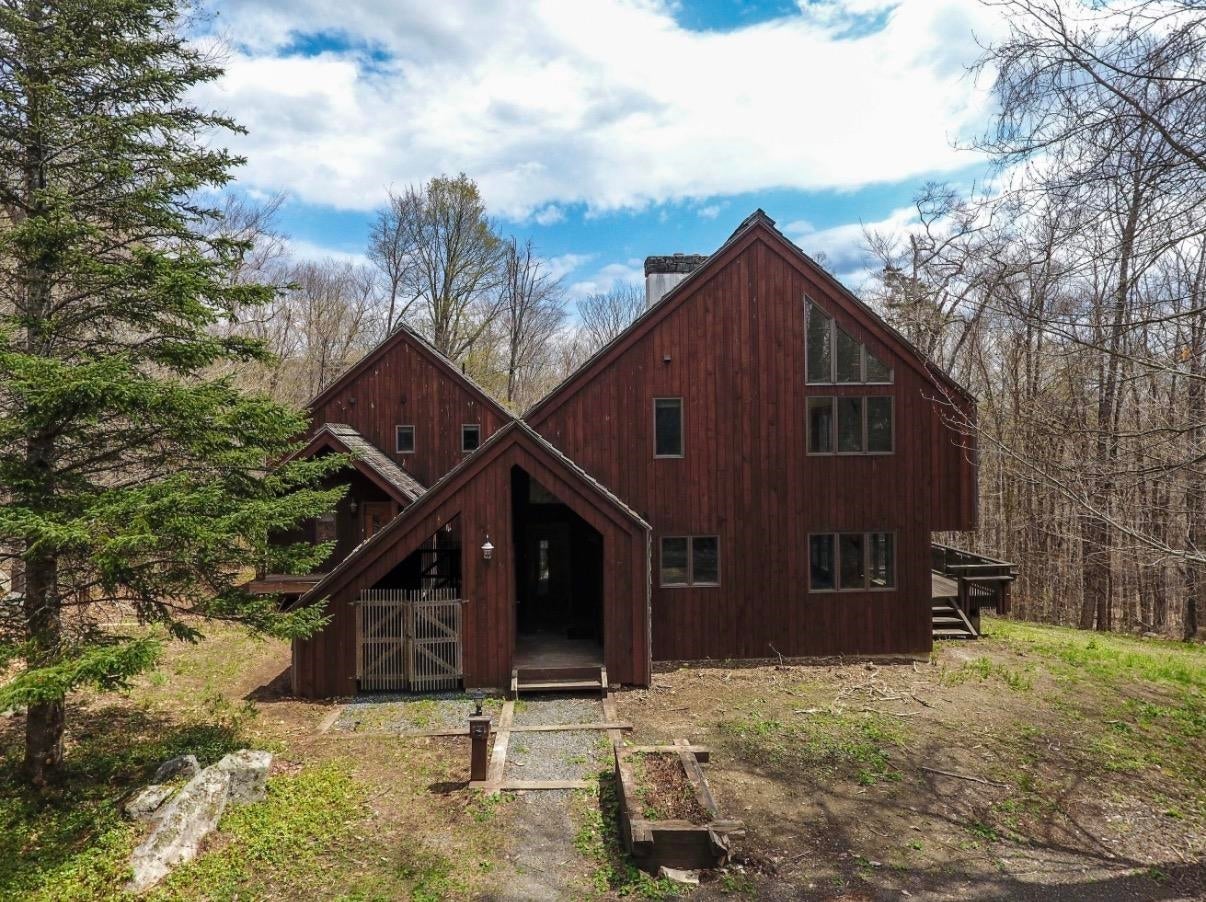 583 Hawk Spur Road — photo