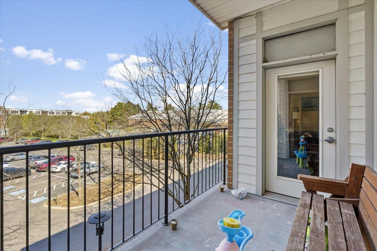 370 Farrell Street 306 — photo