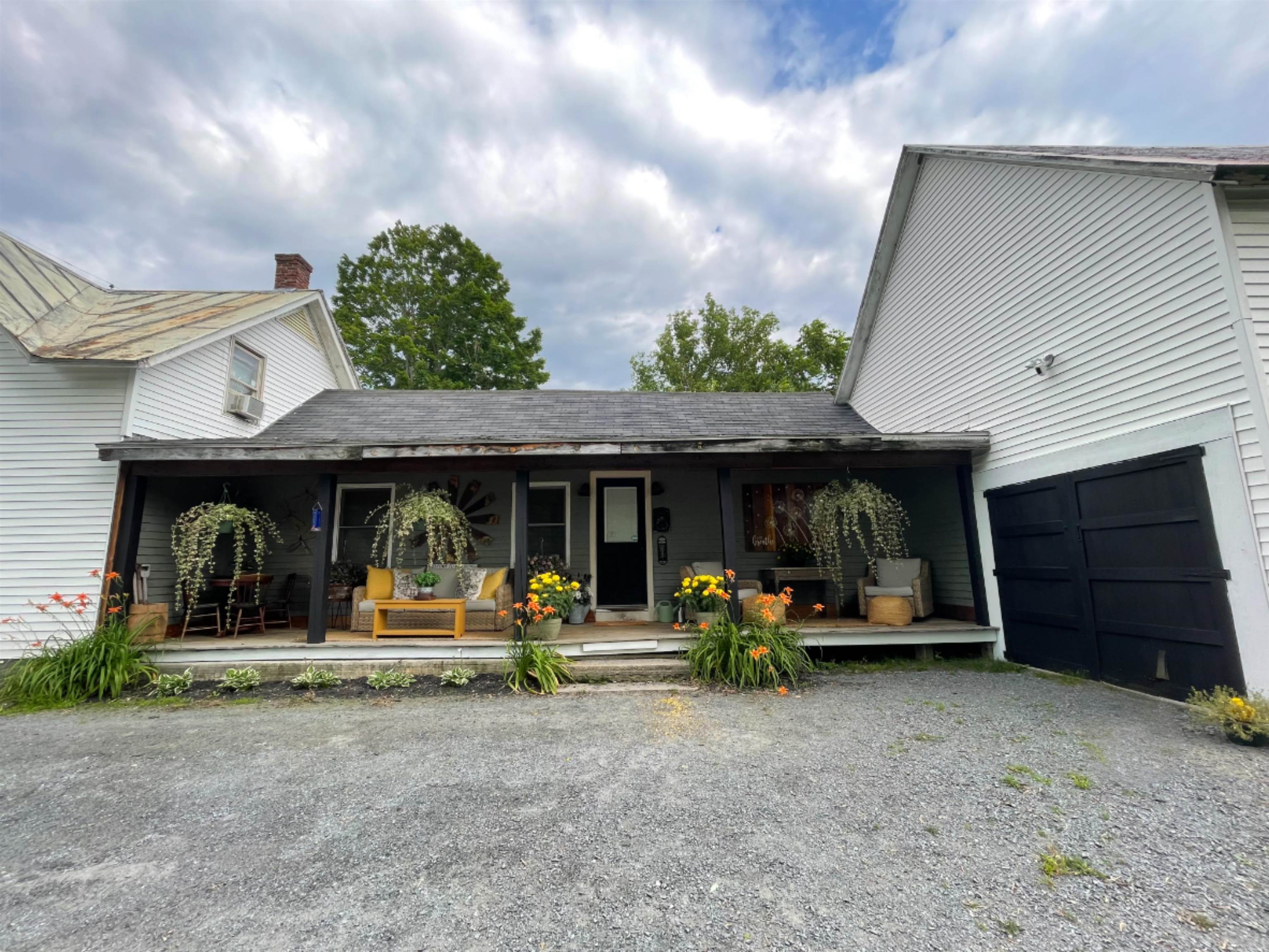 37 Maple Street — photo