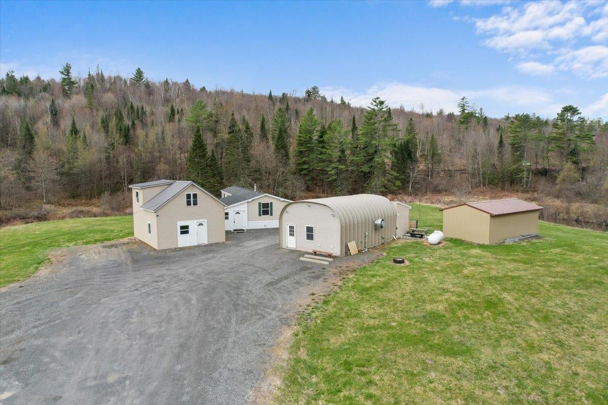 699 Route 122 — photo