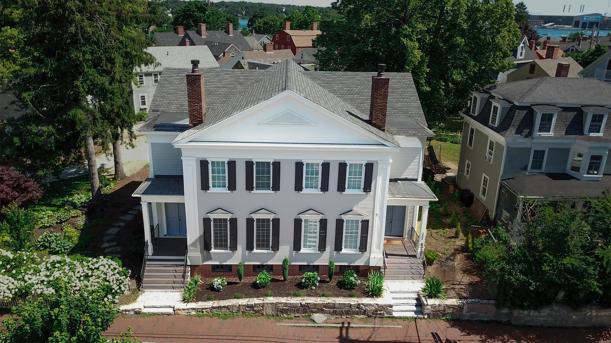 353 Pleasant Street — photo