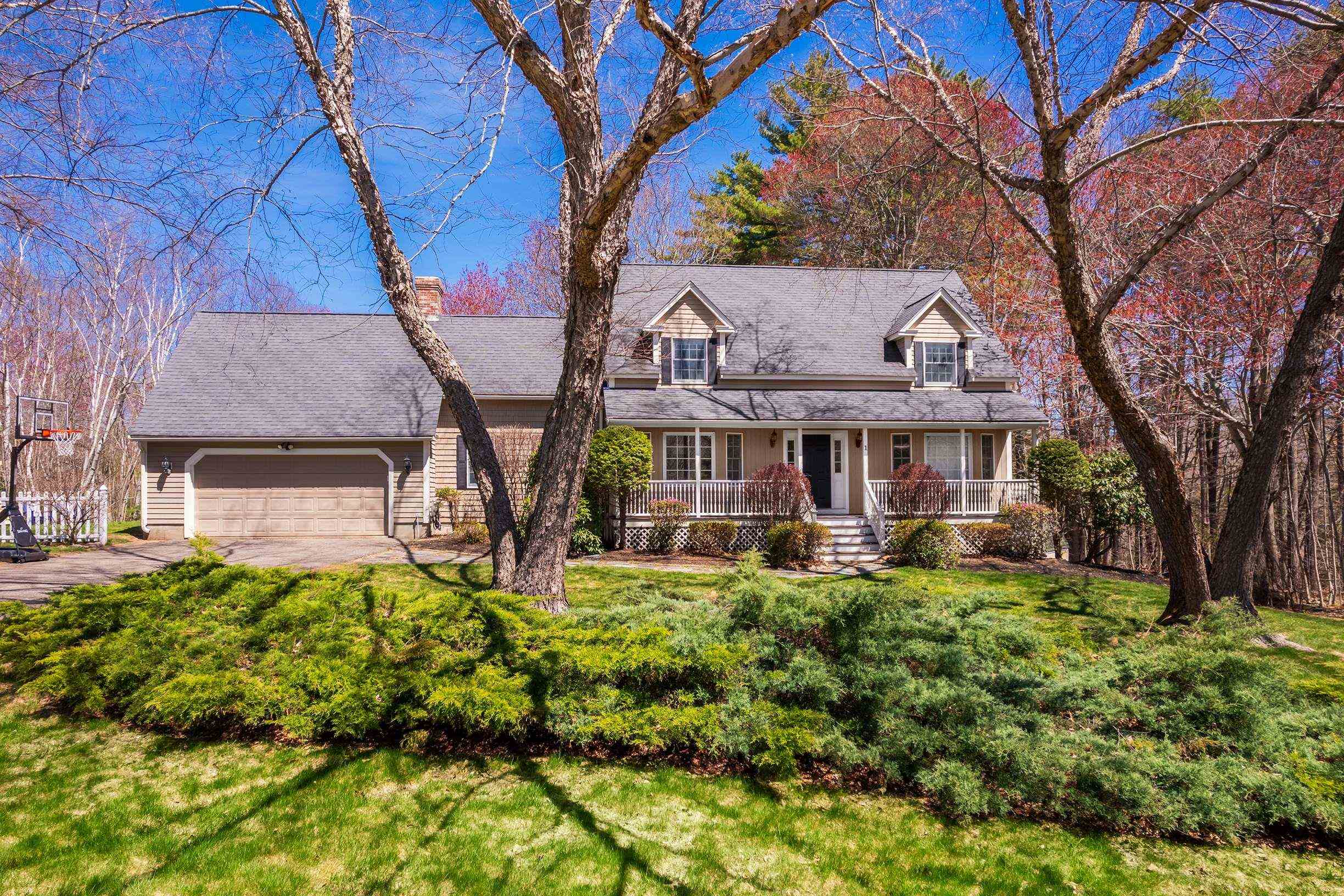 1 Meadowlark Drive — photo