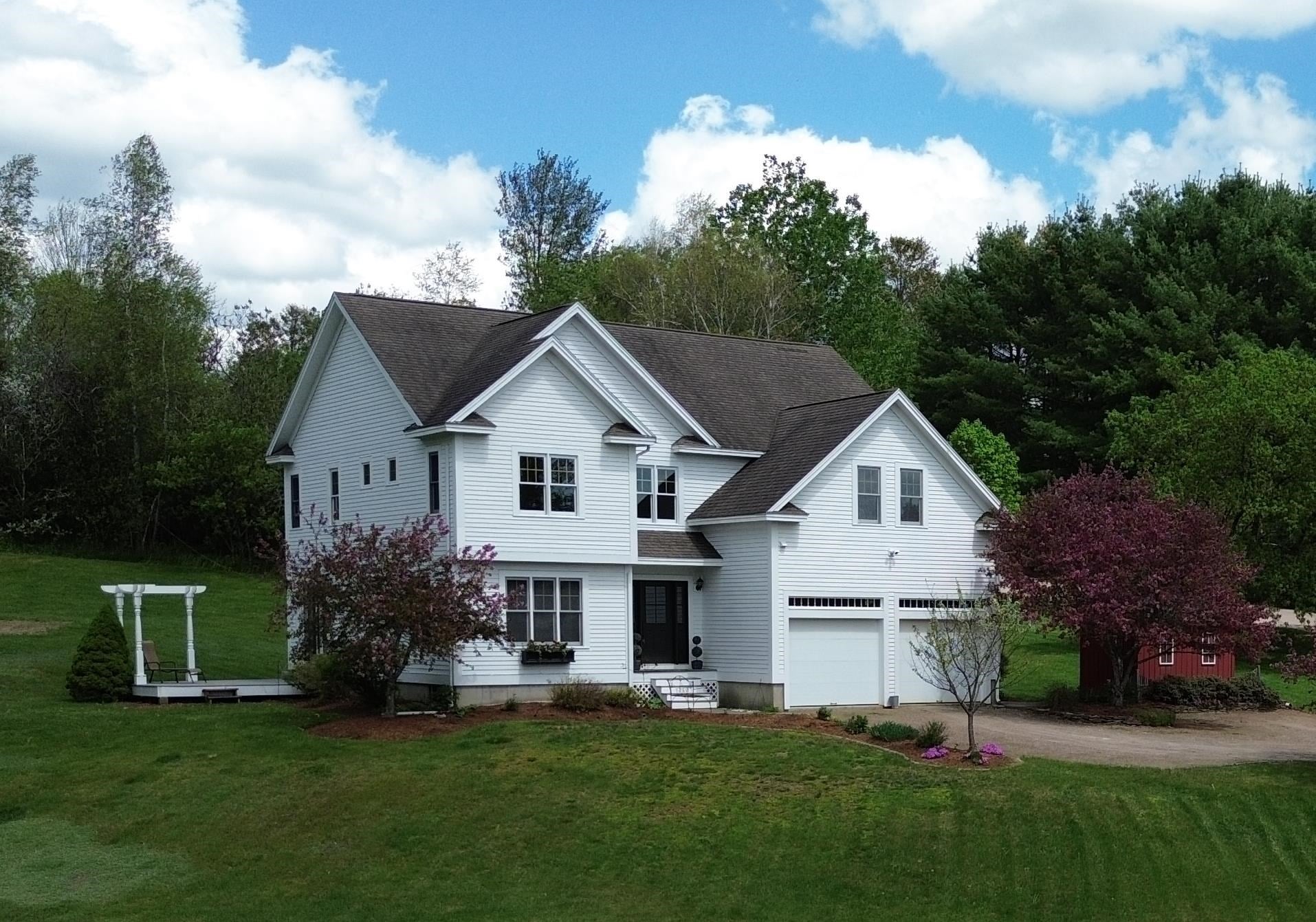 10 Meadow Drive — photo
