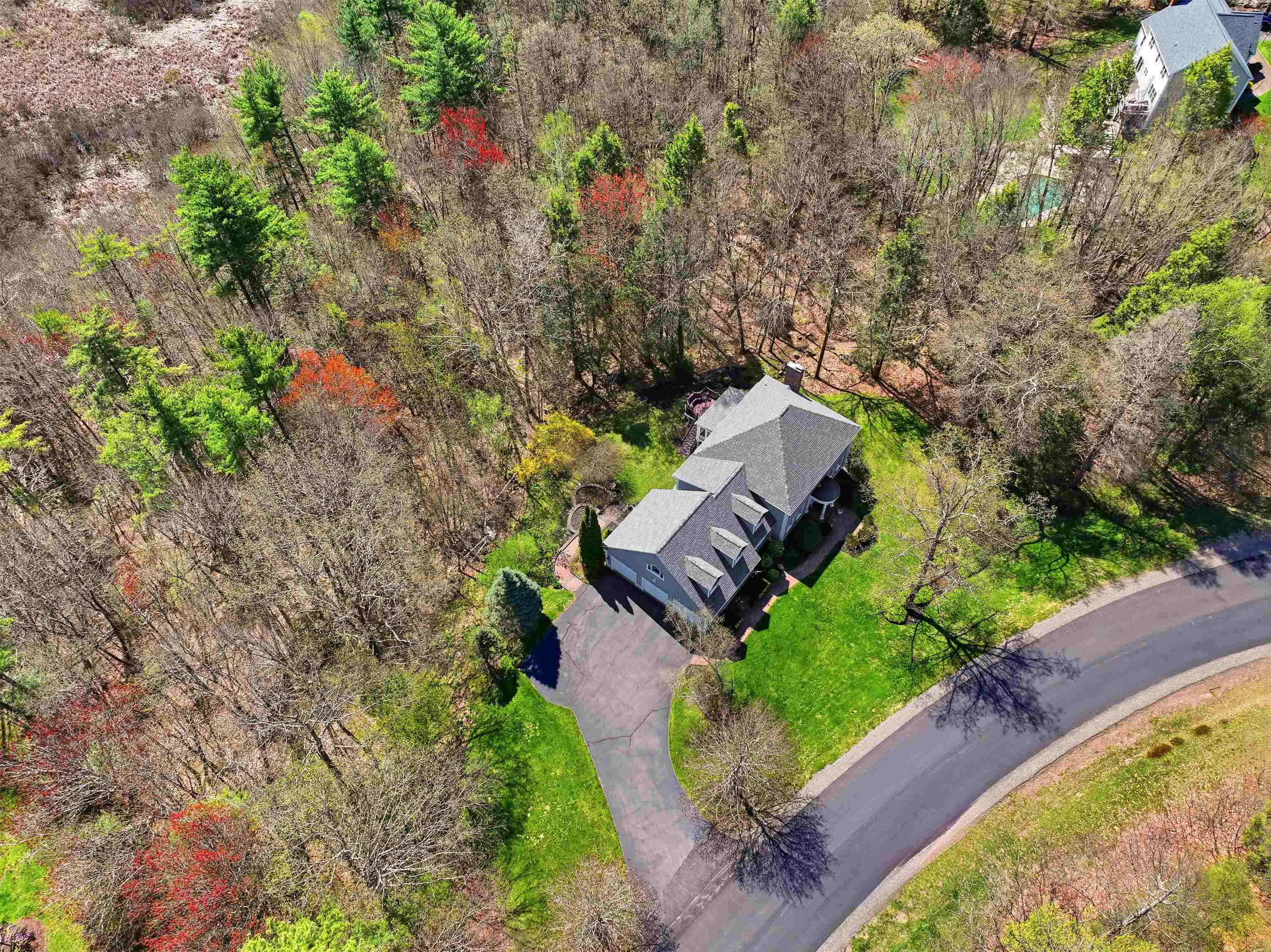 43 Bassett Lane — photo