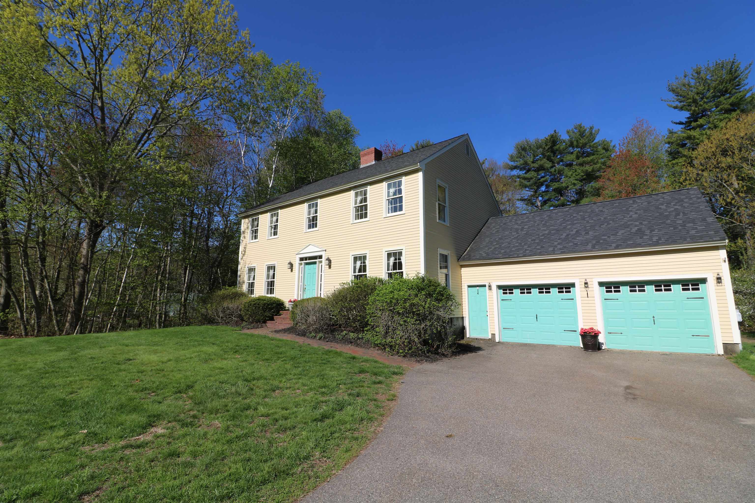 2 Blue Heron Drive — photo