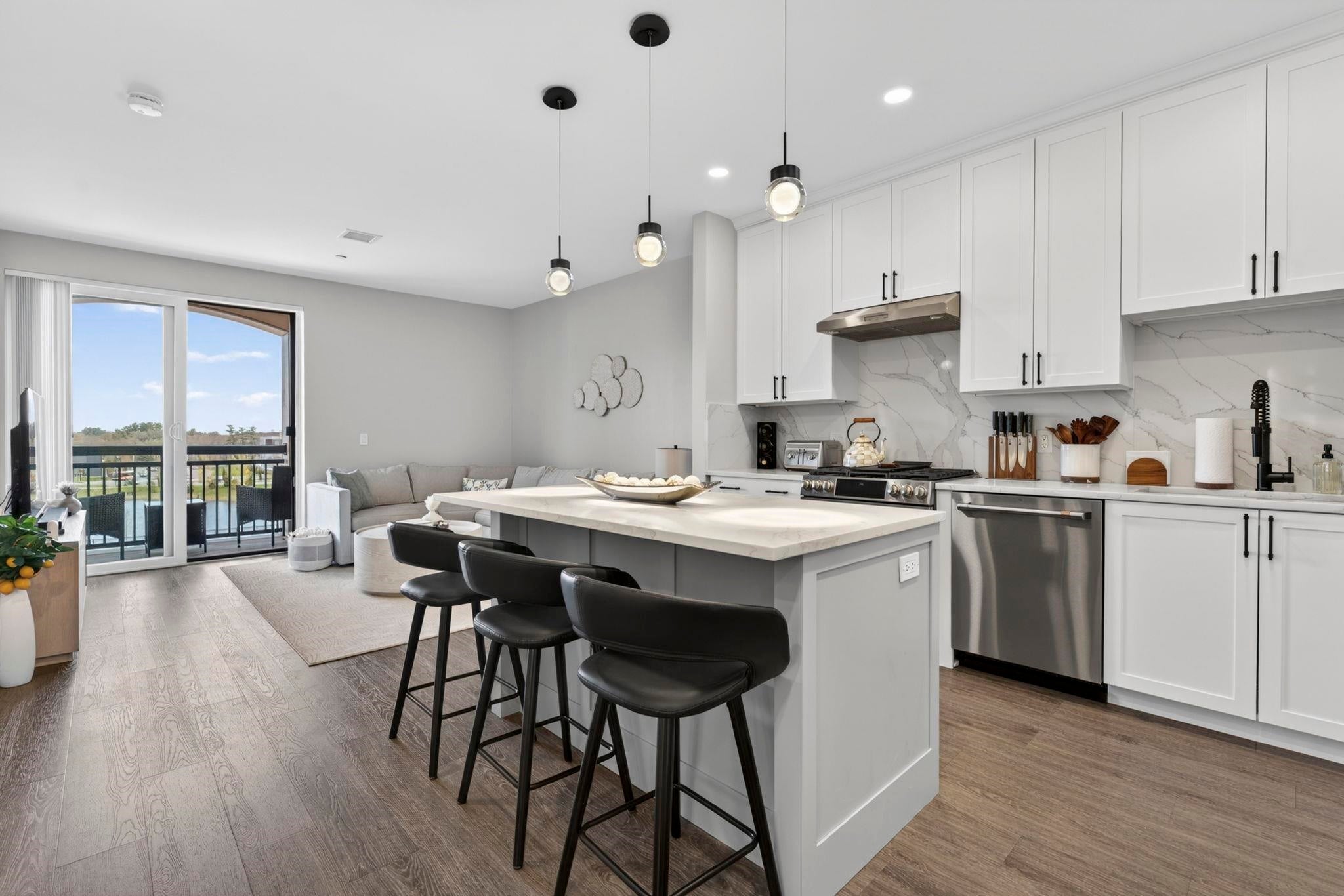 18 Artisan Drive 404 — photo