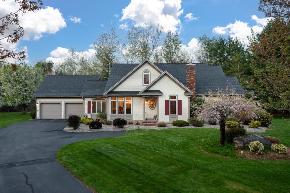 16 Hawkins Pond Lane — photo